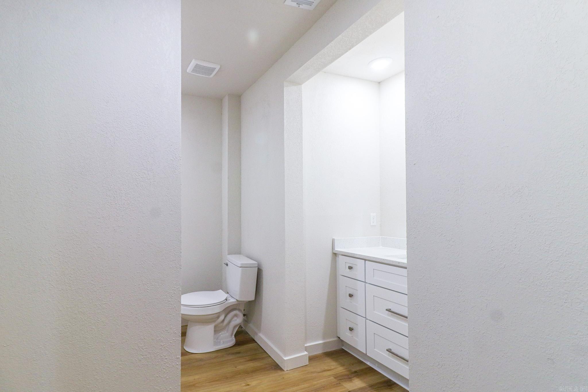 720 W Matthews Jonesboro, AR 72401