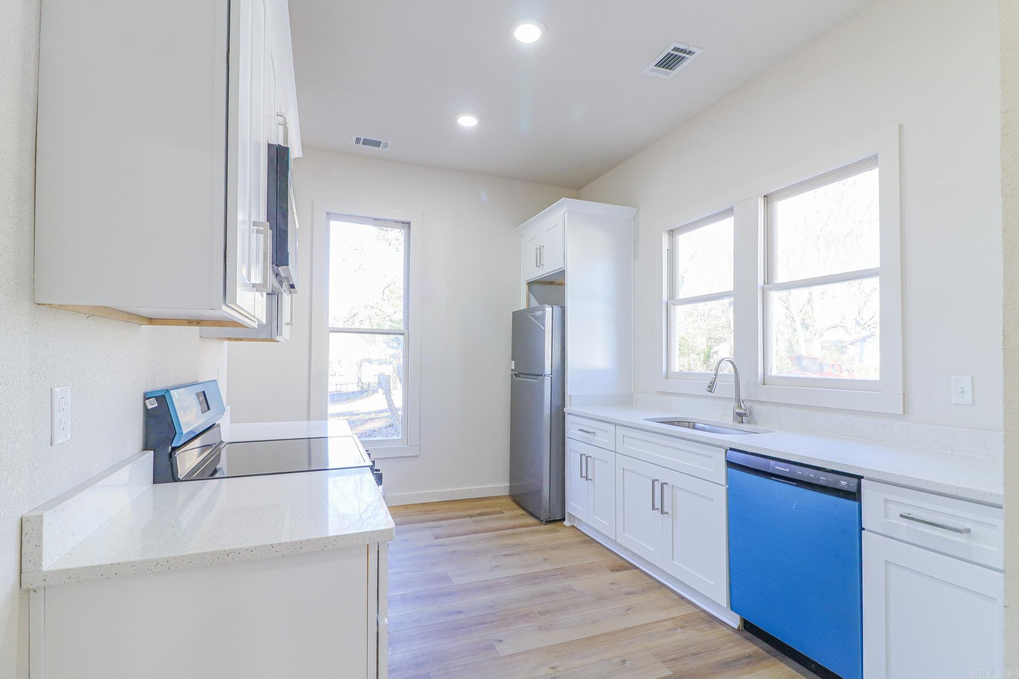 720 W Matthews Jonesboro, AR 72401