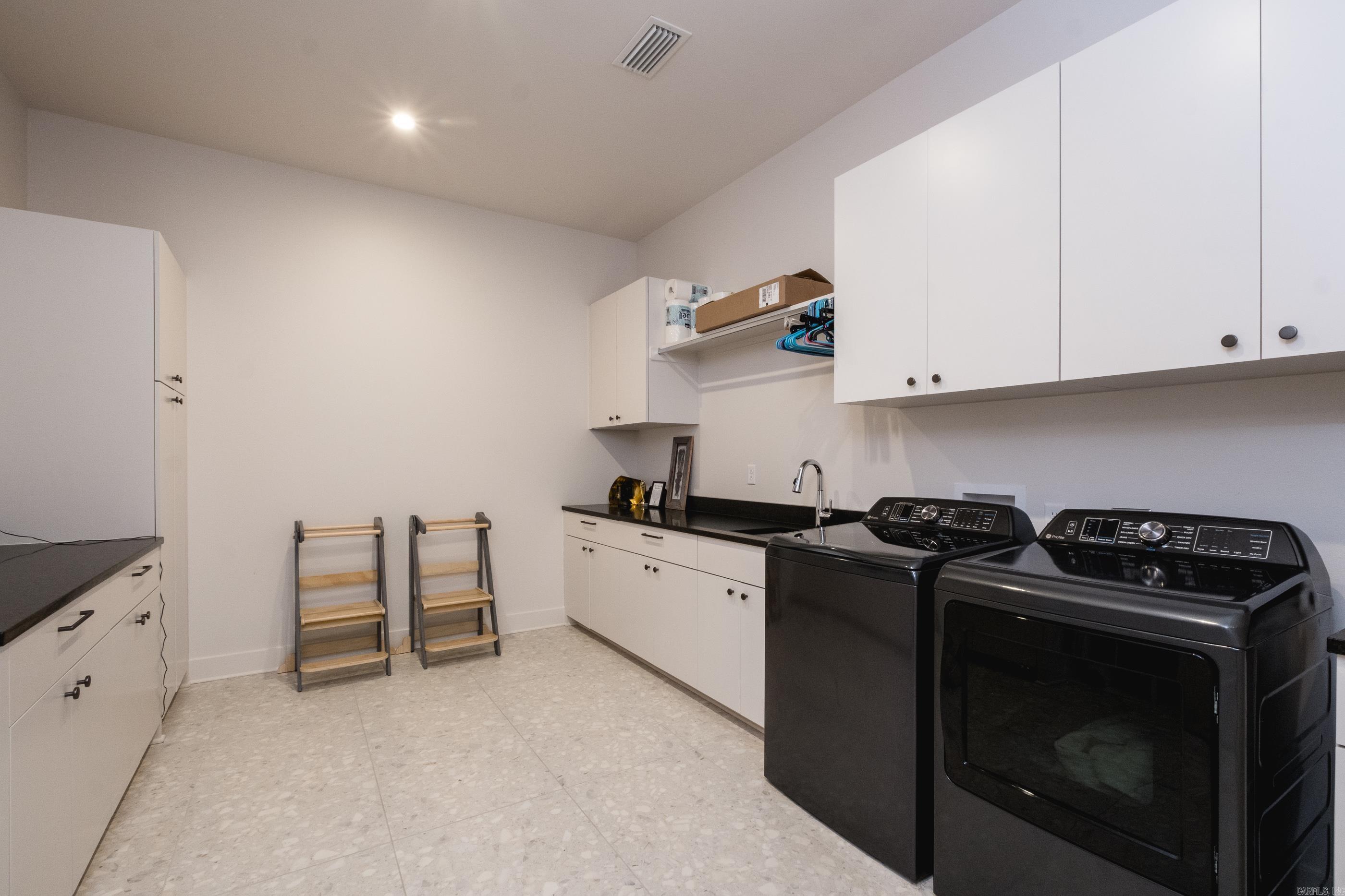 212 Abington Circle Little Rock, AR 72223