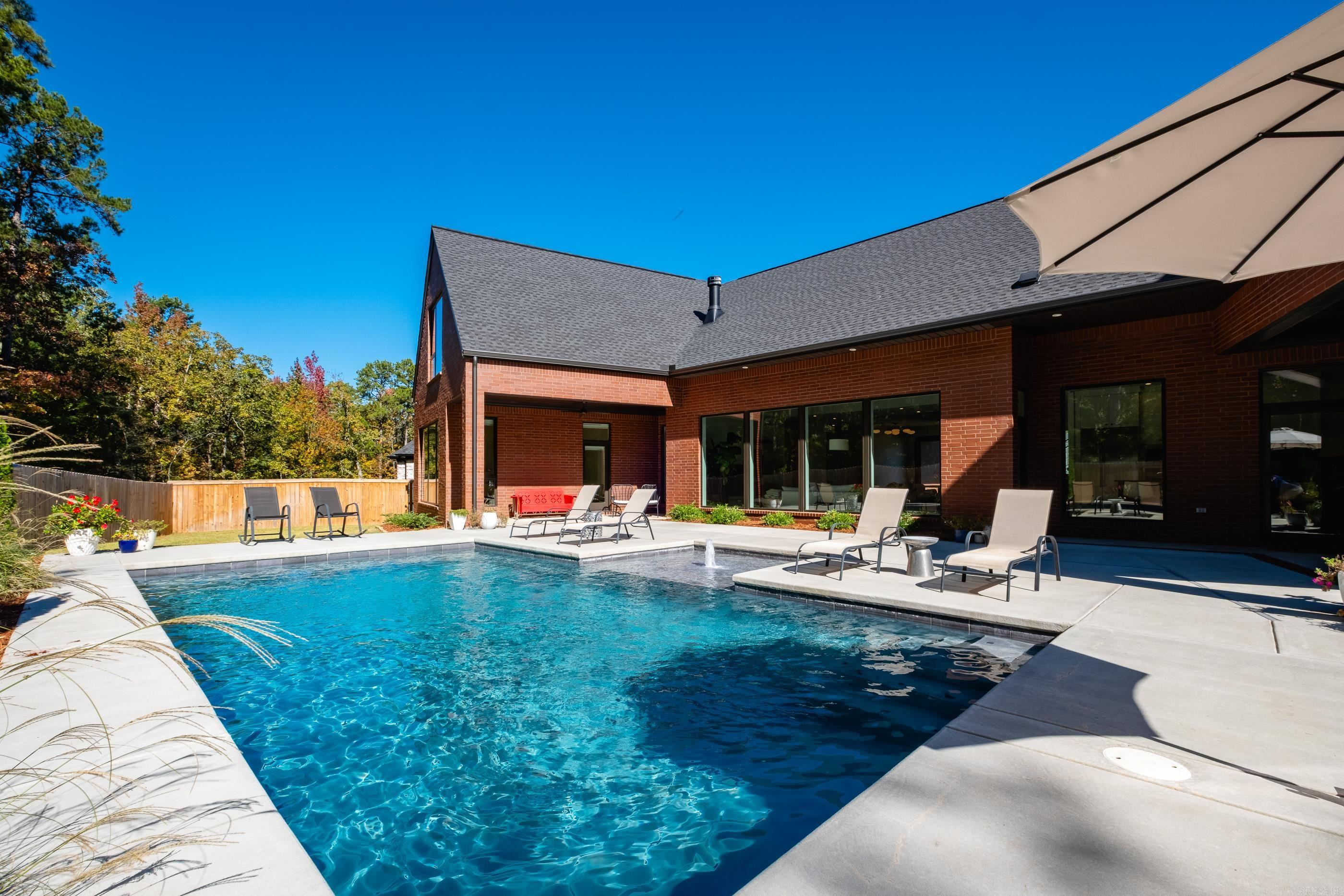 212 Abington Circle Little Rock, AR 72223