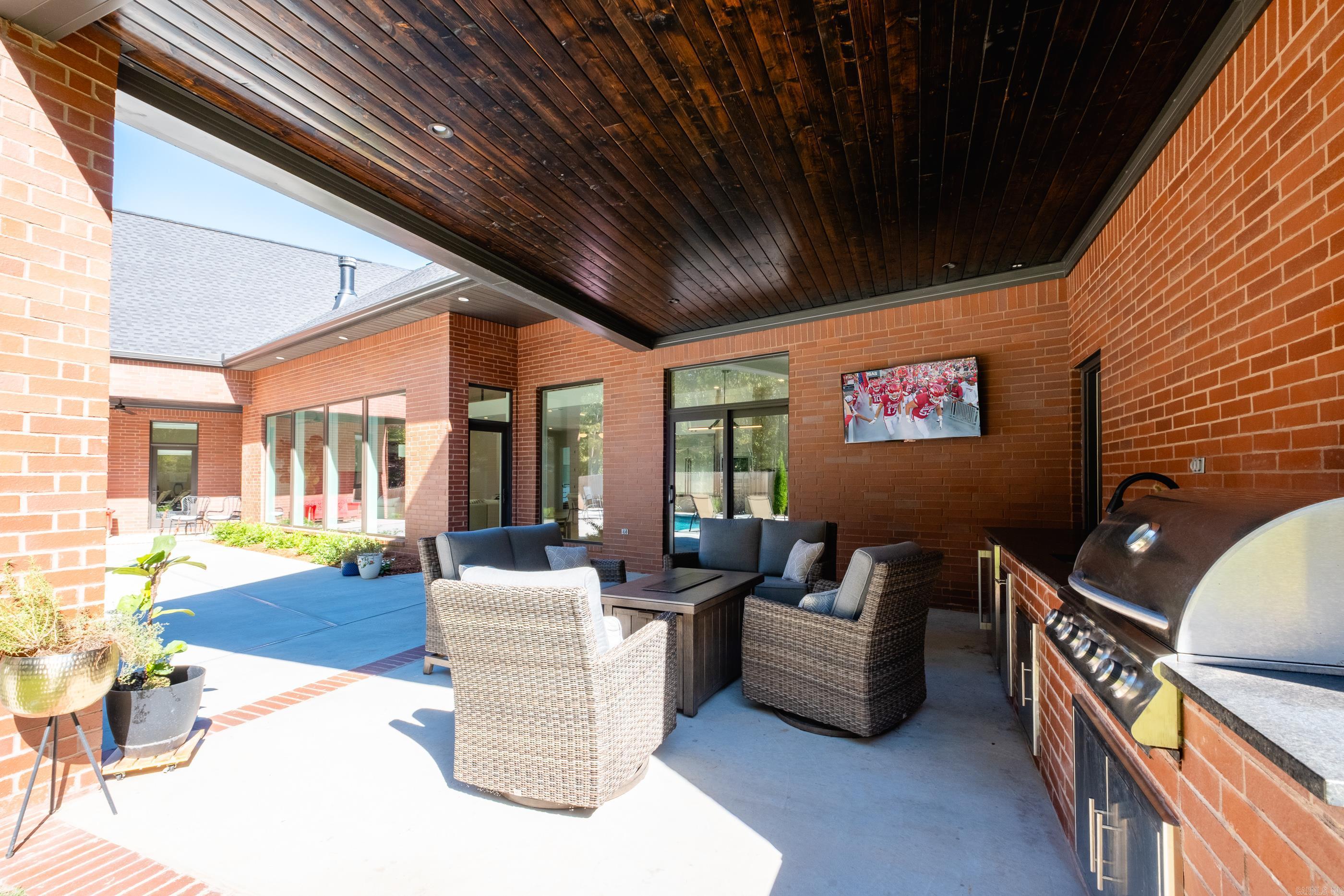 212 Abington Circle Little Rock, AR 72223