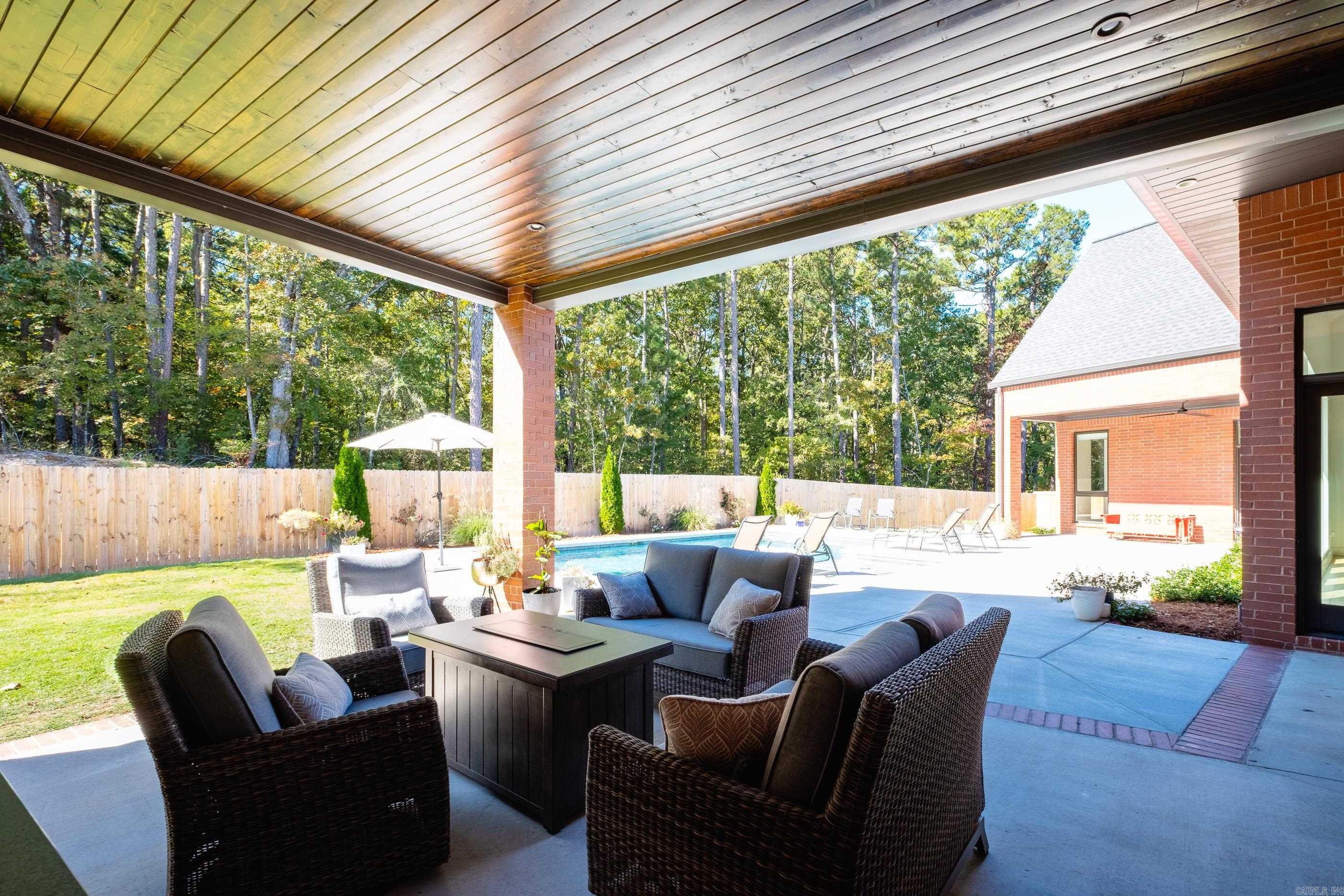 212 Abington Circle Little Rock, AR 72223