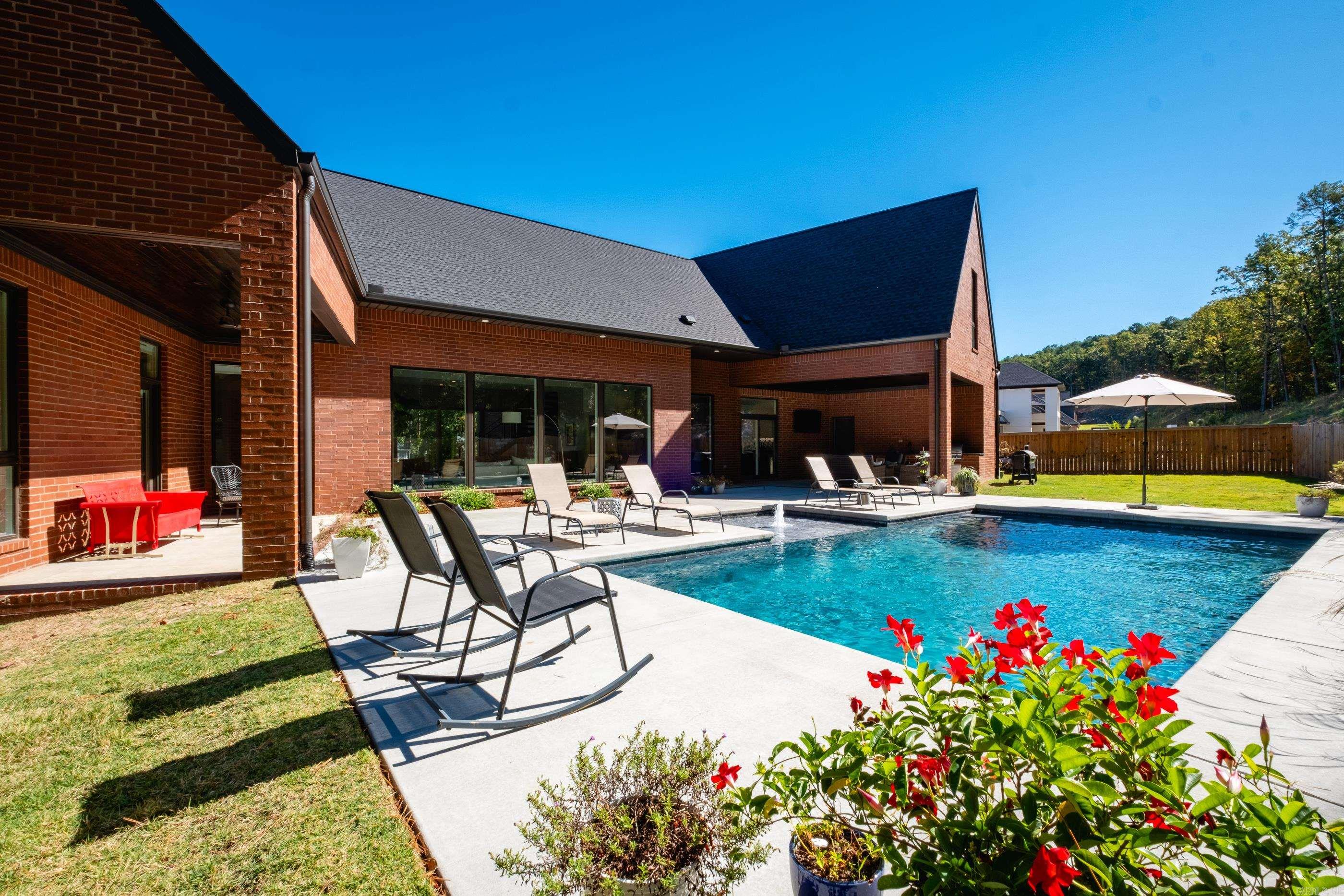 212 Abington Circle Little Rock, AR 72223