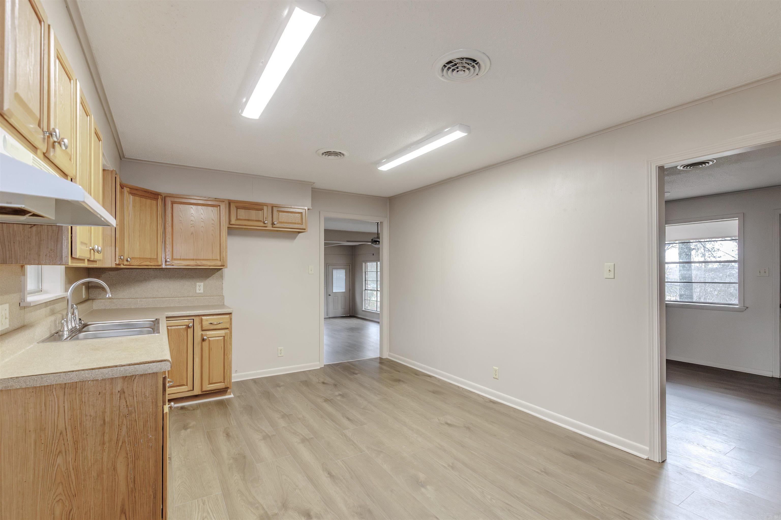 118 E Valley  Perryville, AR