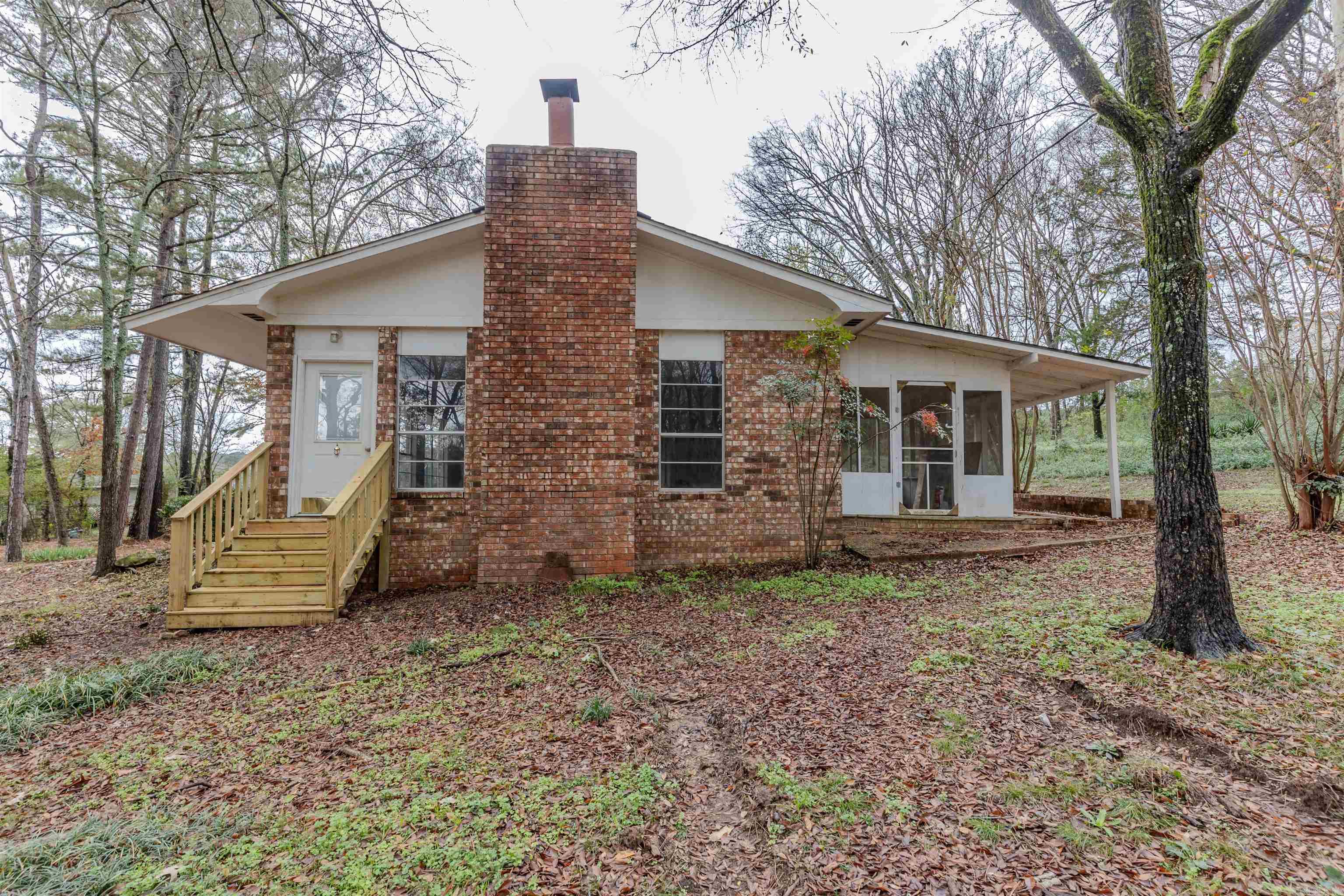 118 E Valley Street Perryville, AR 72126