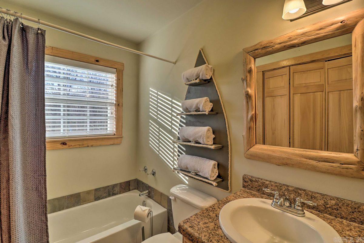 615 Ripplin Shoals Melbourne, AR 72556