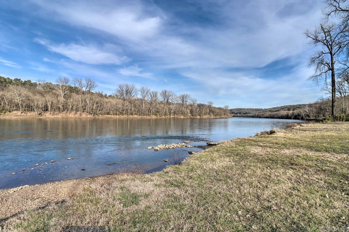 615 Ripplin Shoals Melbourne, AR 72556
