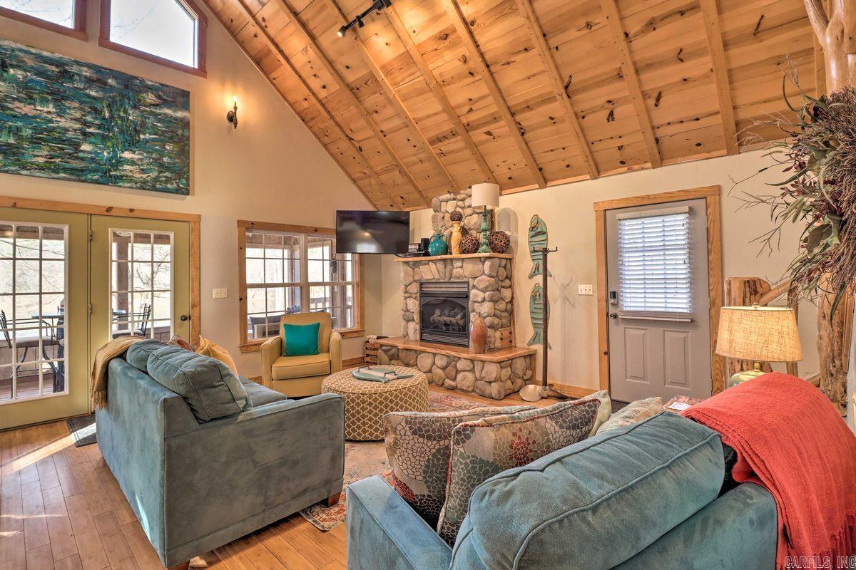 615 Ripplin Shoals Melbourne, AR 72556