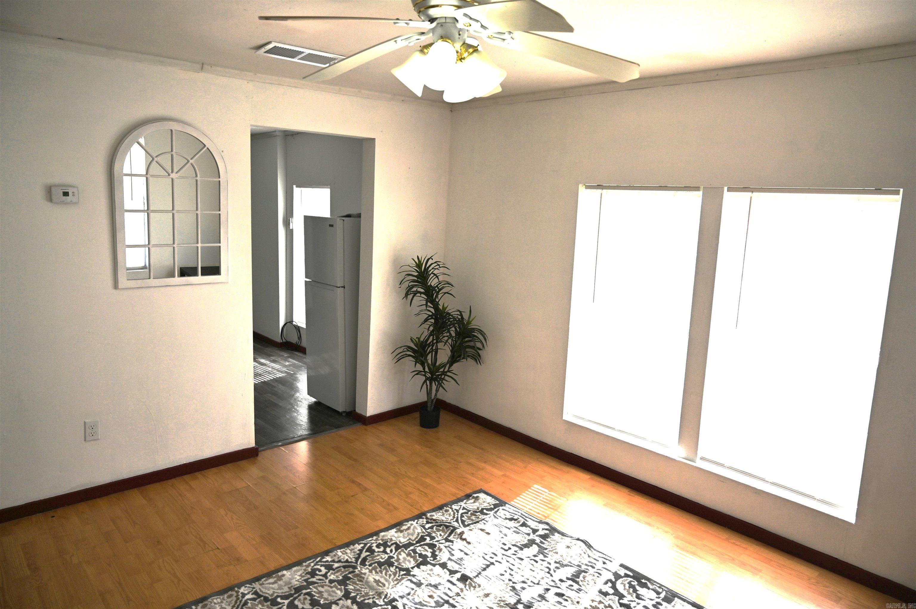 228 S Third  Benton, AR