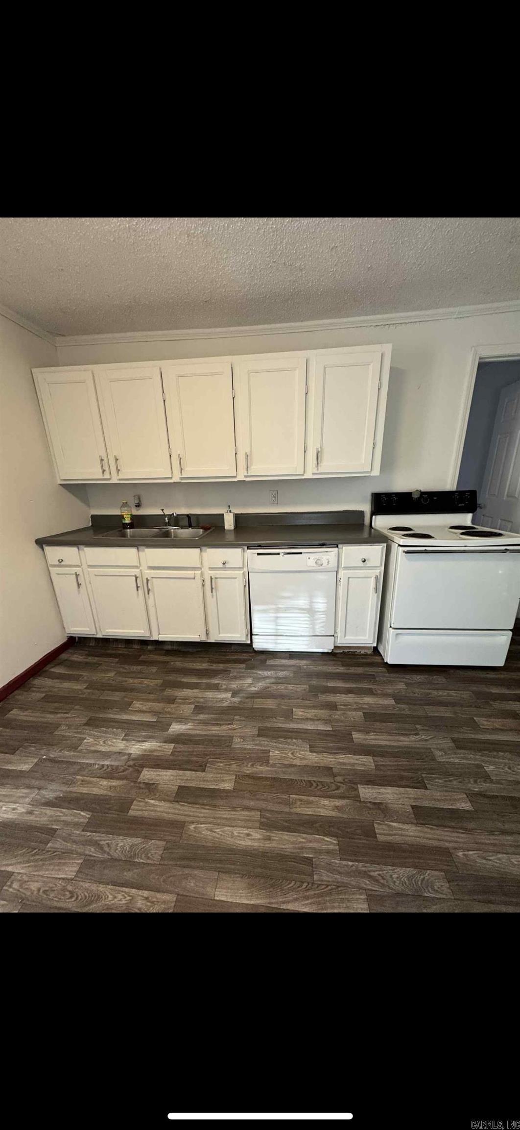 228 S Third  Benton, AR