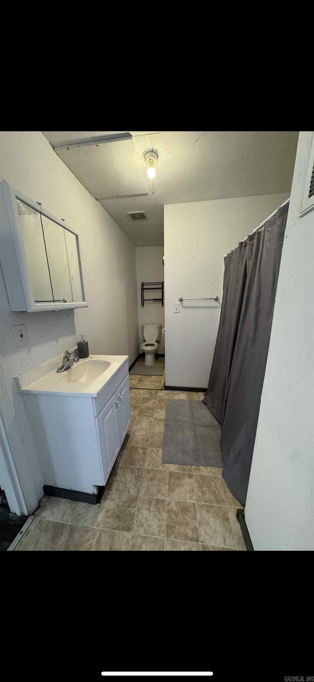 228 S Third  Benton, AR