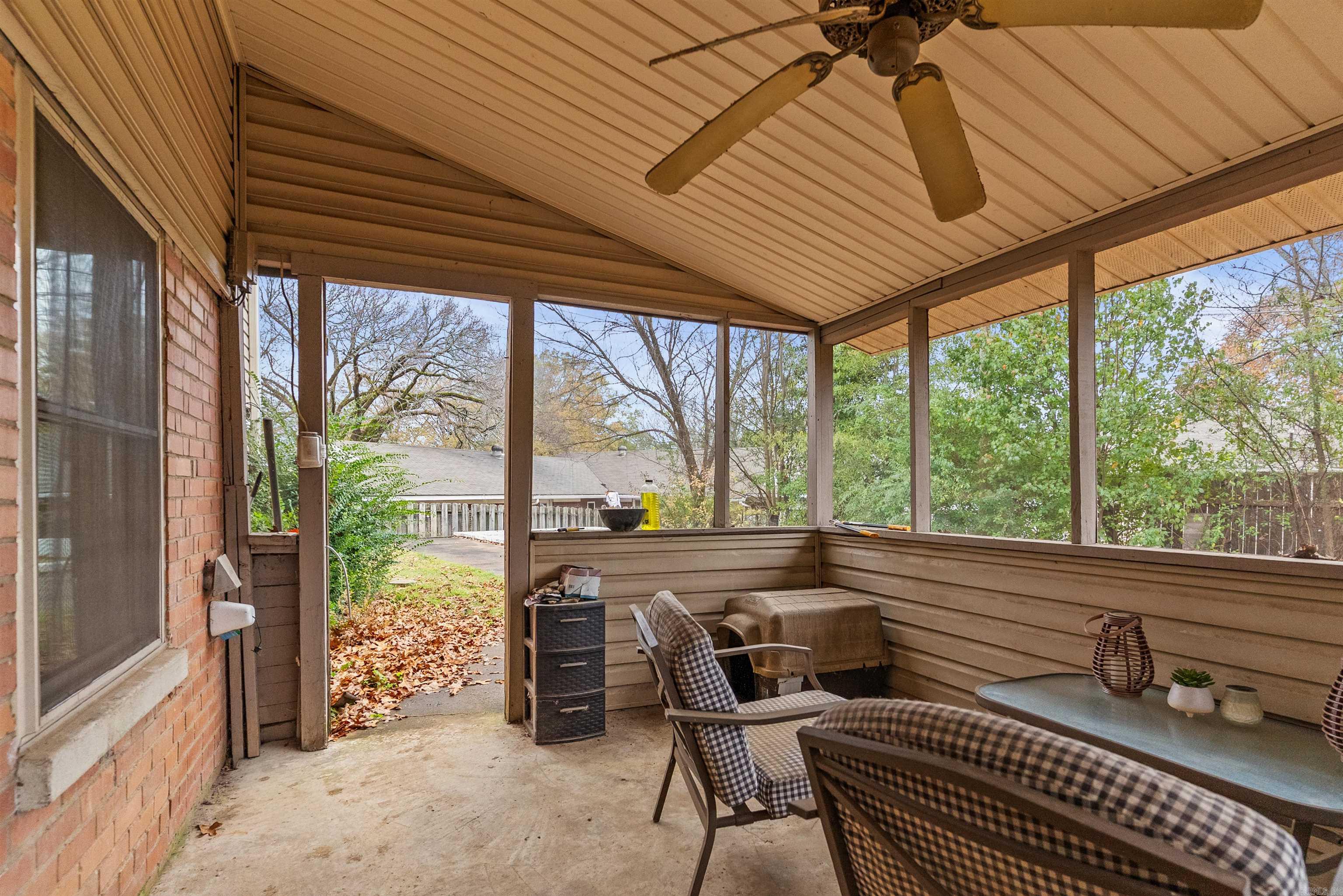 6 Floral  North Little Rock, AR