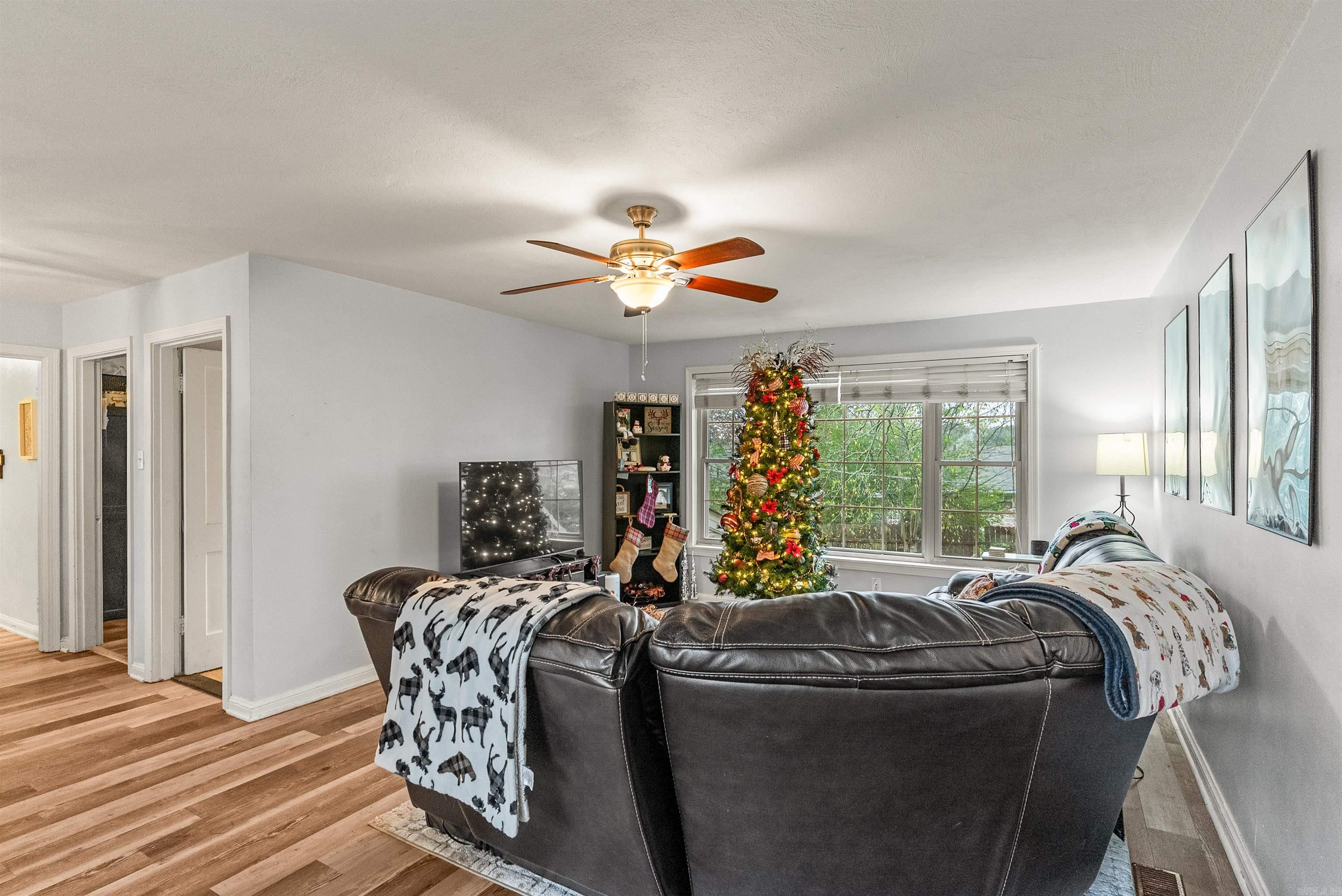 6 Floral  North Little Rock, AR