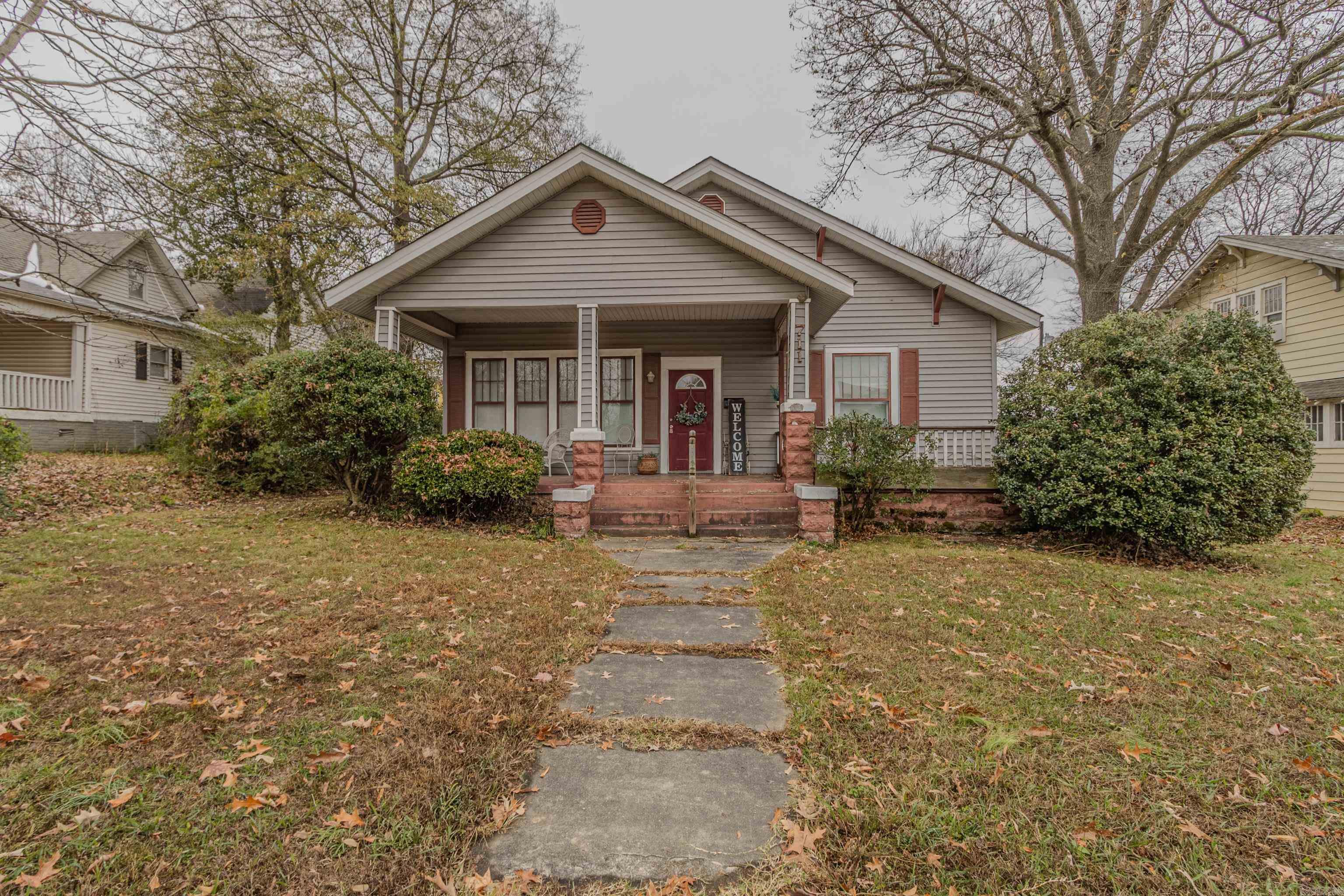 711 W Emerson Street