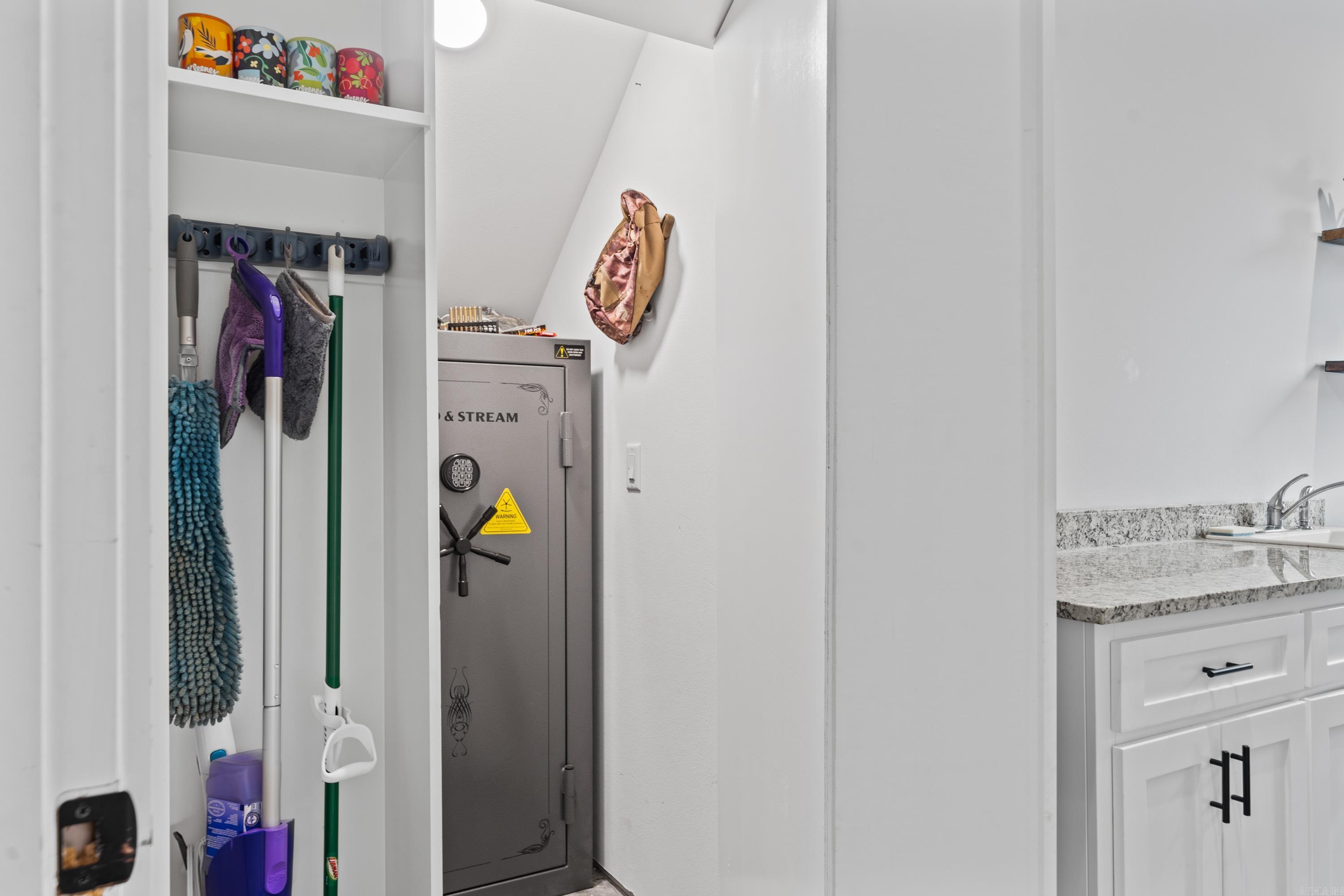 100 W Hawkview  Royal, AR