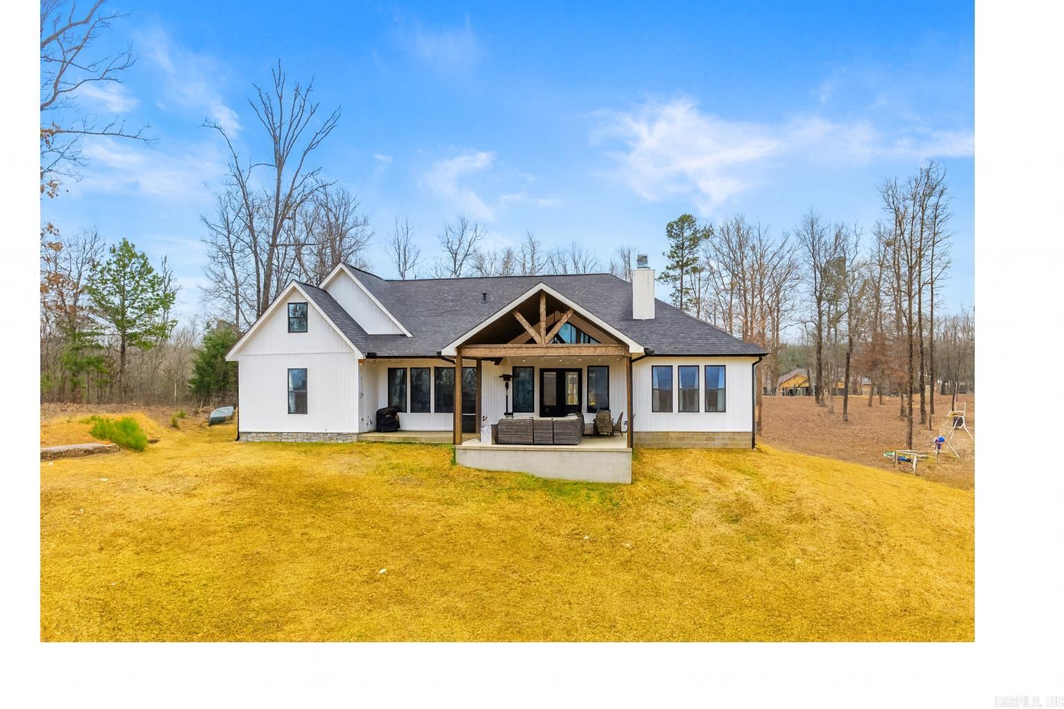 100 W Hawkview  Royal, AR