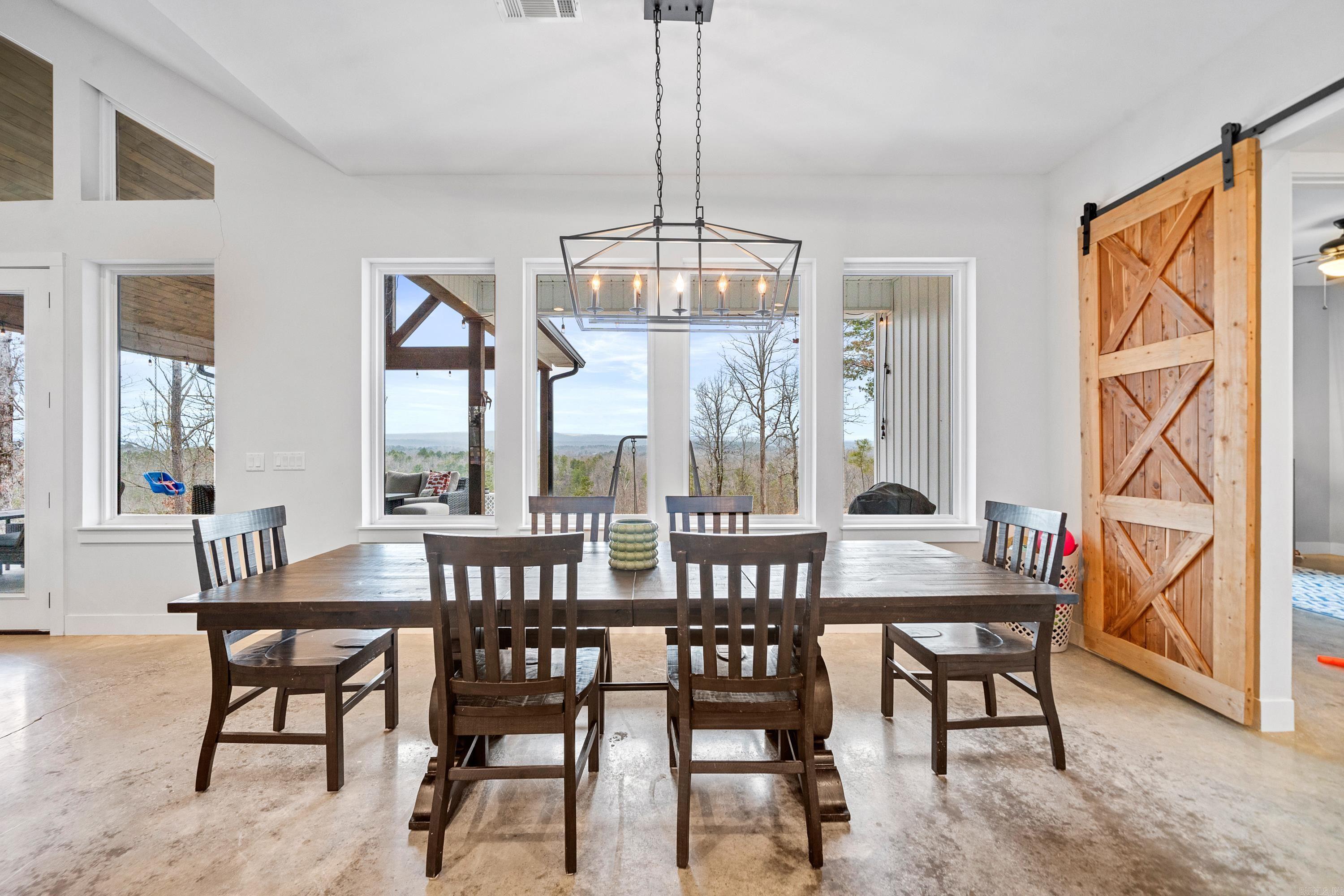 100 W Hawkview  Royal, AR