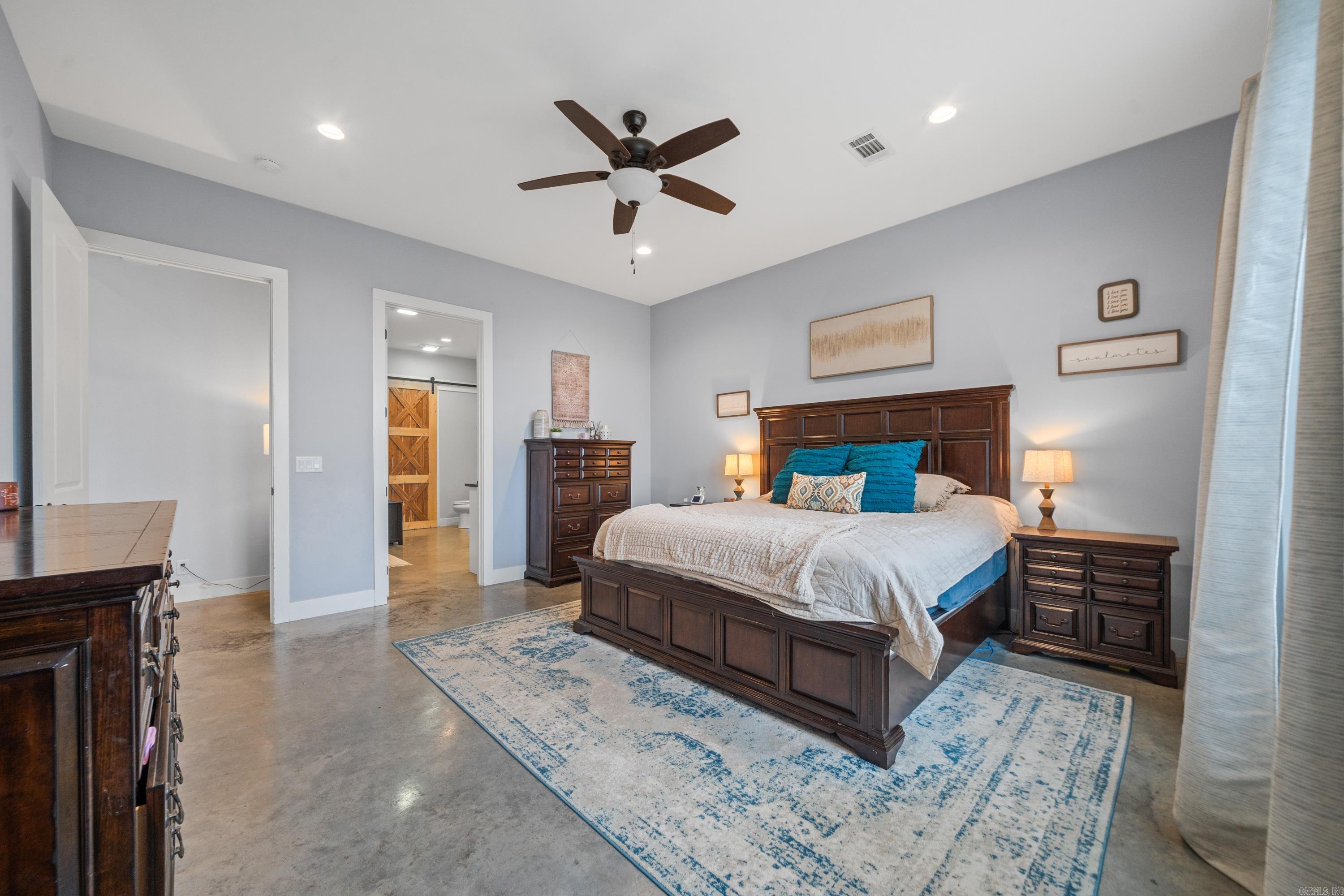 100 W Hawkview  Royal, AR