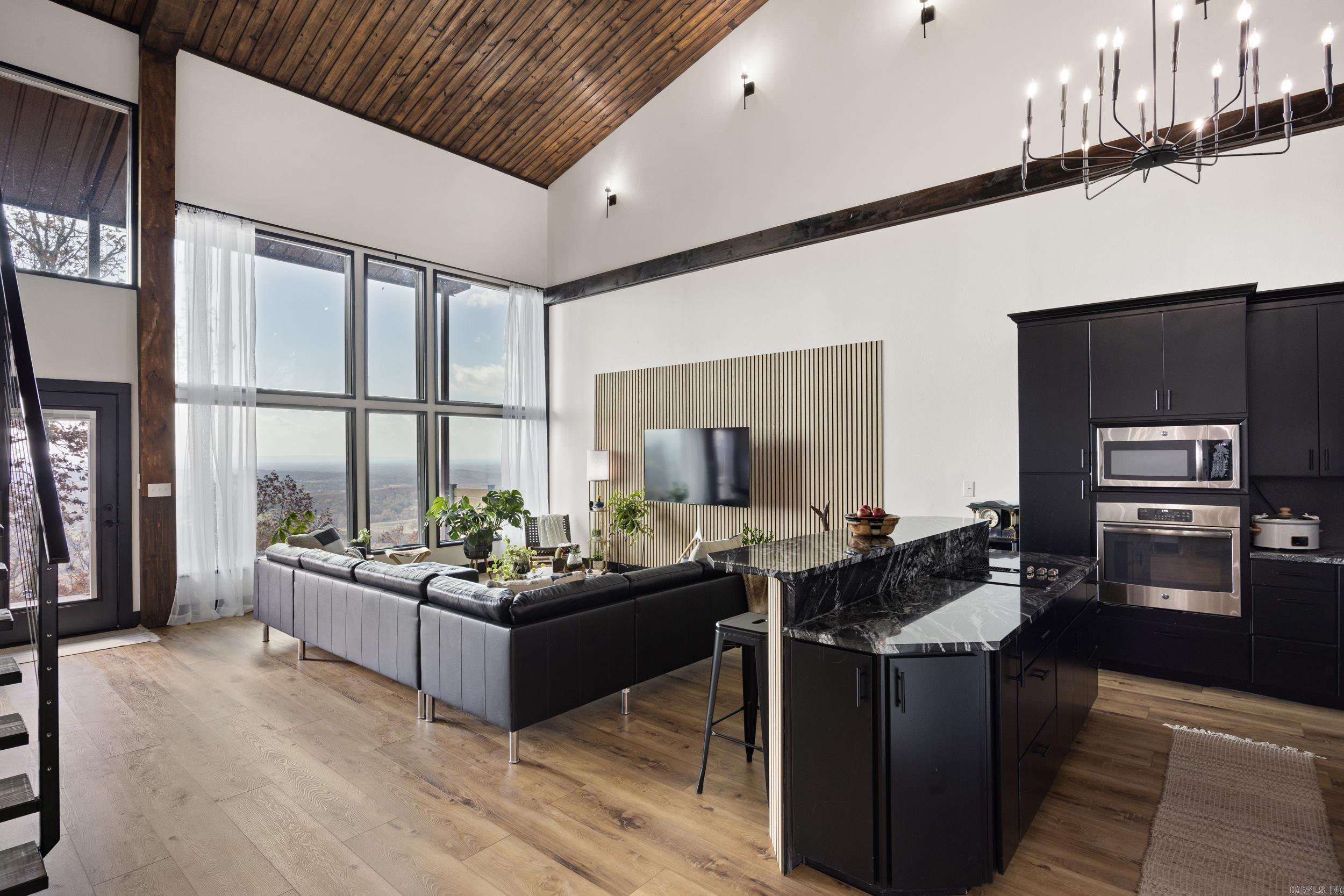 170 Piney Point  Pottsville, AR