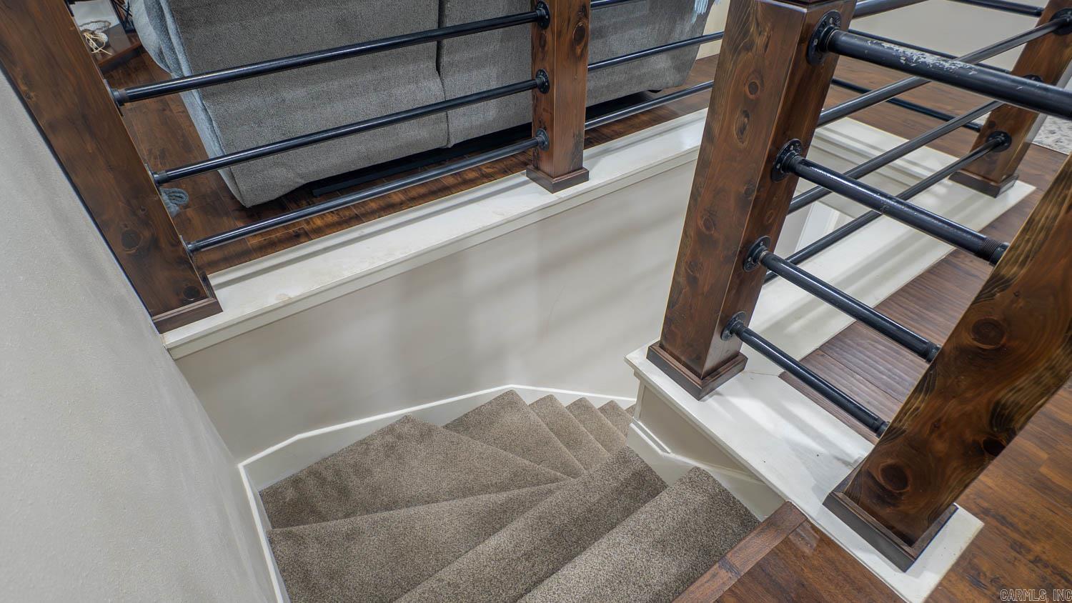 390 Hidden Hill Road  Mammoth Spring, AR