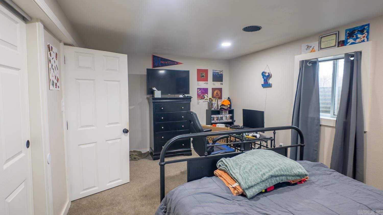 390 Hidden Hill Road  Mammoth Spring, AR