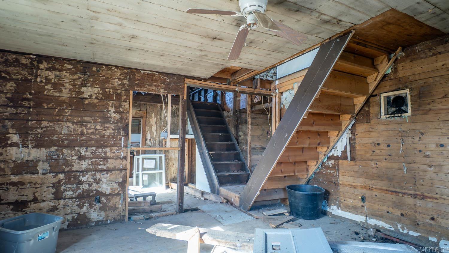 210 N Oak Street  Salem, AR