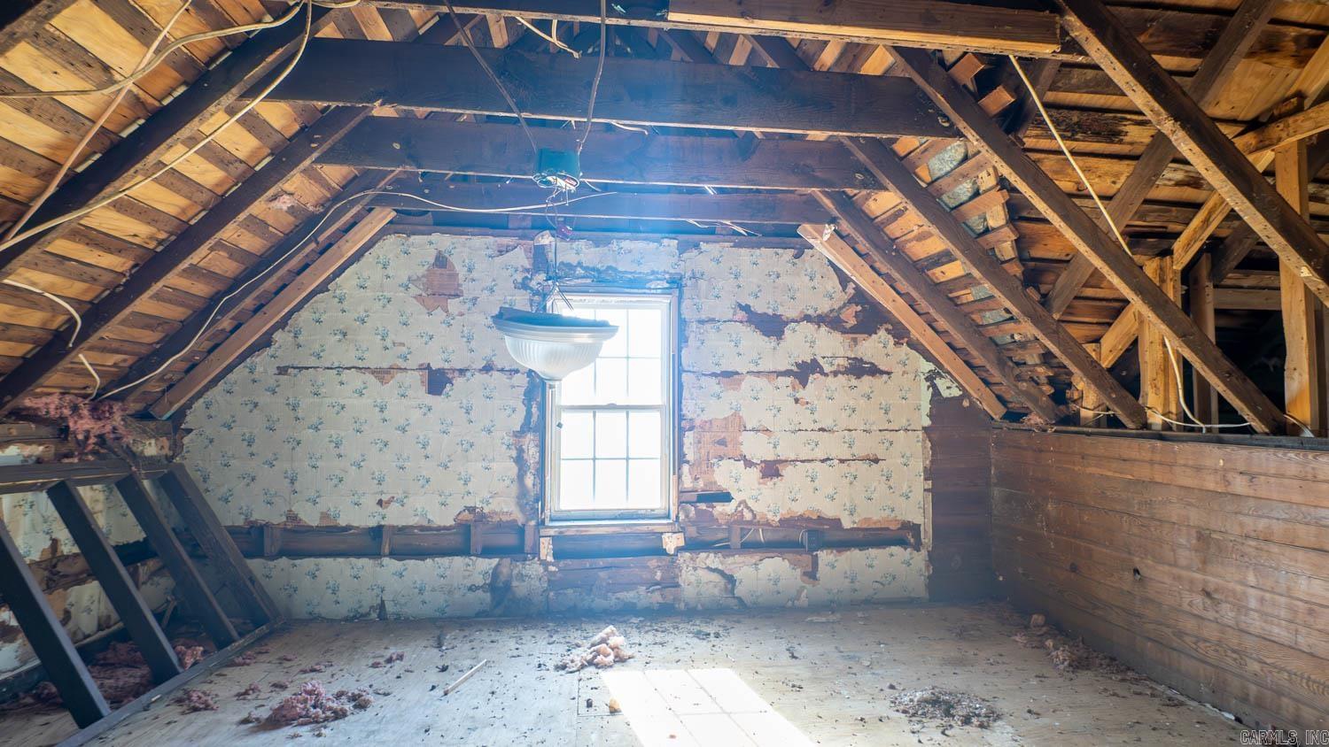 210 N Oak Street  Salem, AR