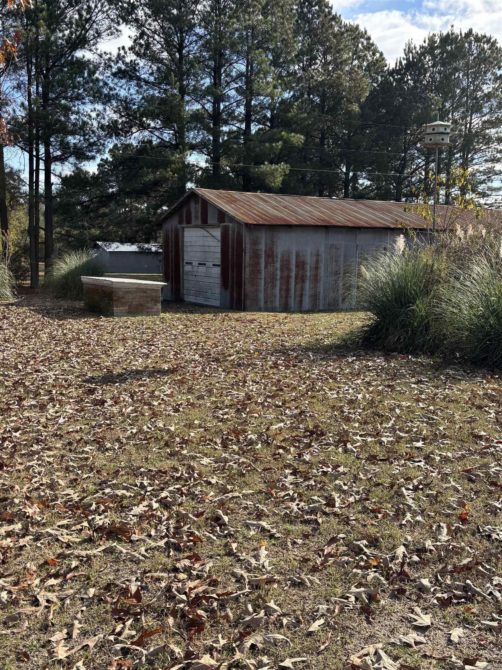 1617 Highway 26 East  Delight, AR