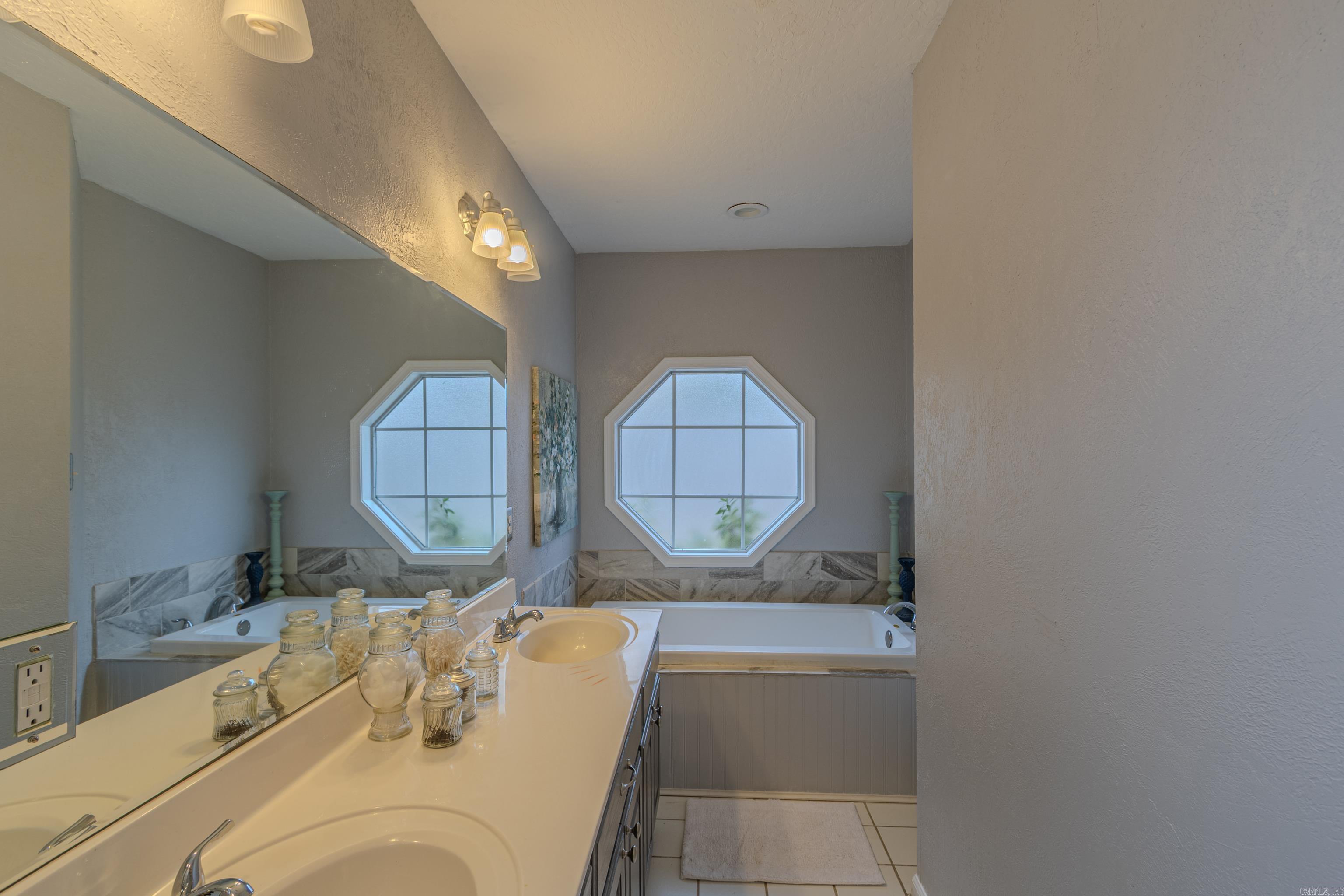 503 S 32nd  Paragould, AR