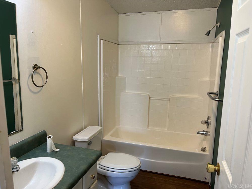 1203 Glenbriar  Mountain Home, AR