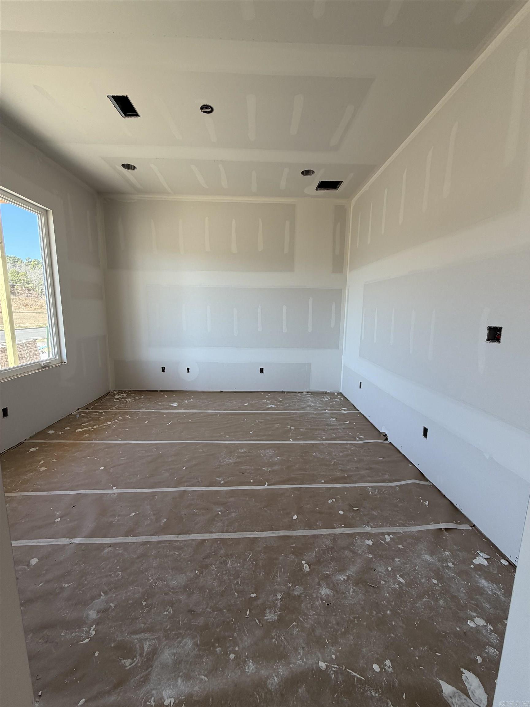 69 Mountain Brook Road Little Rock, AR 72223