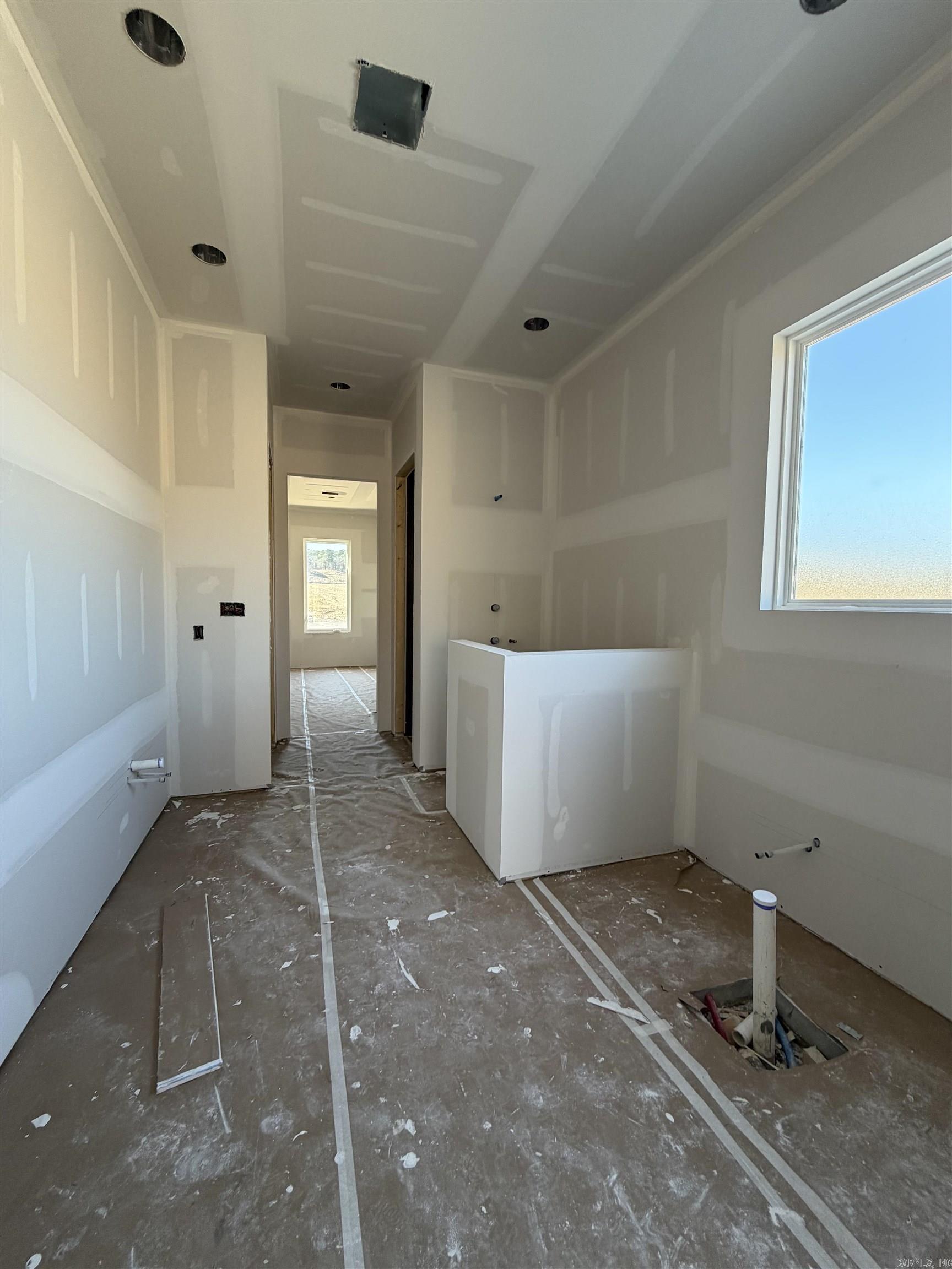 69 Mountain Brook Road Little Rock, AR 72223