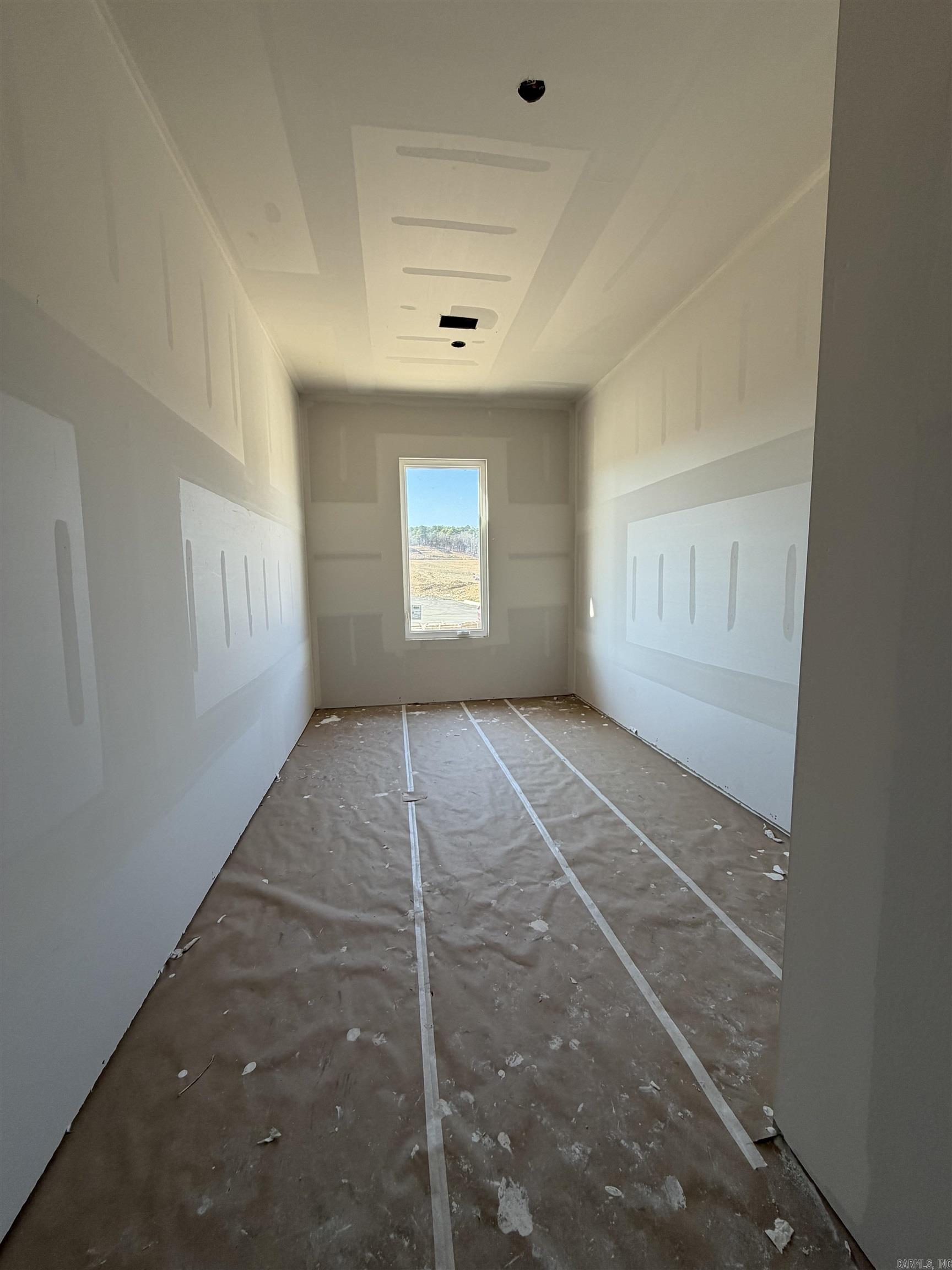 69 Mountain Brook Road Little Rock, AR 72223