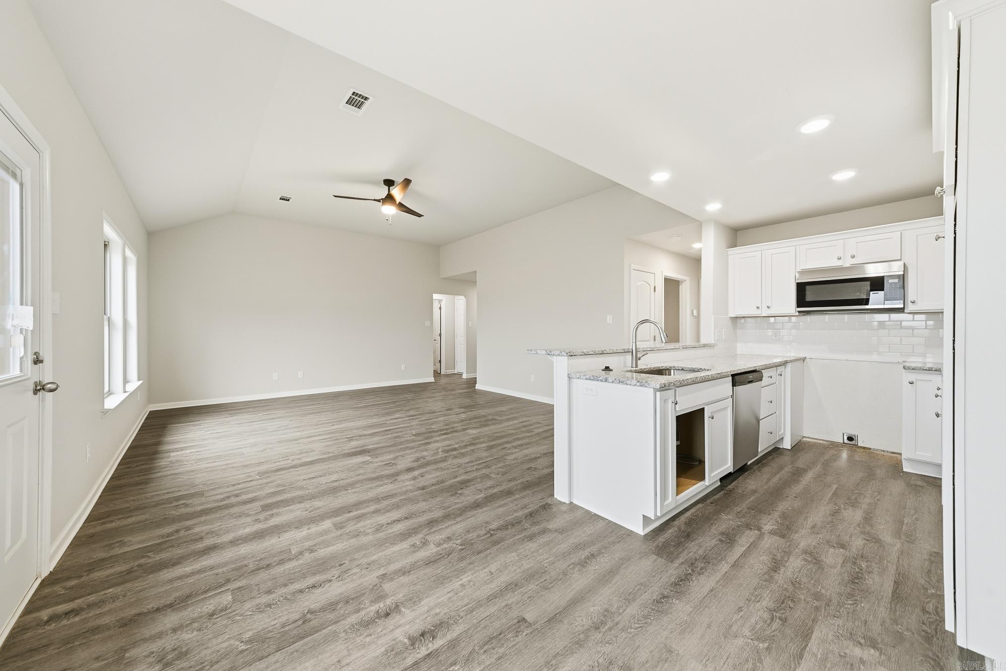 111 LLOYD HENDERSON Road Beebe, AR 72012