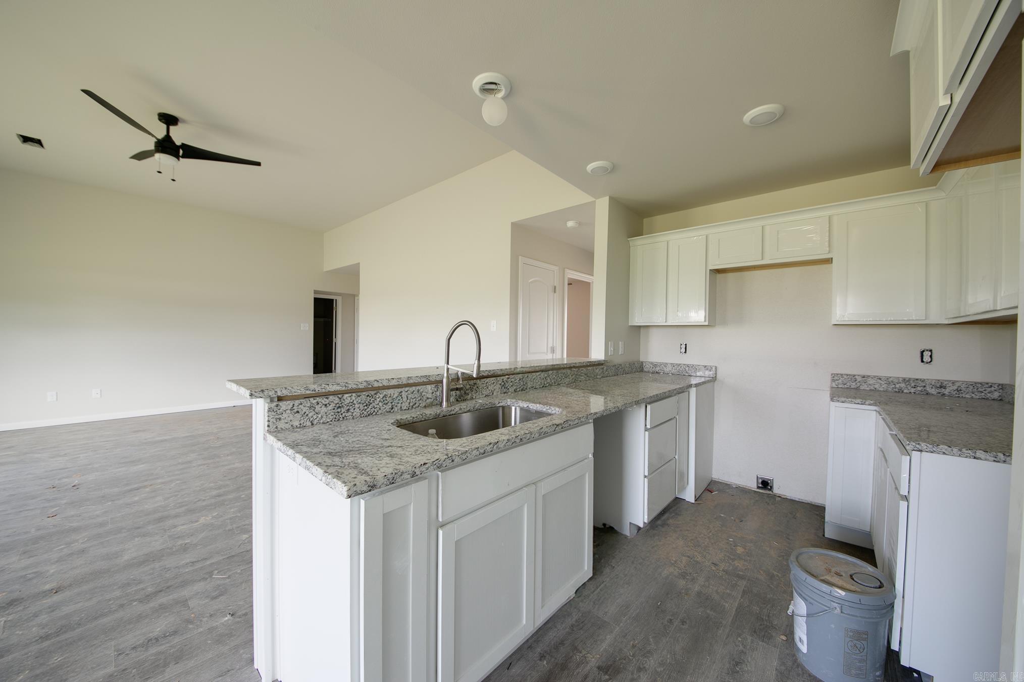 111 LLOYD HENDERSON  Beebe, AR