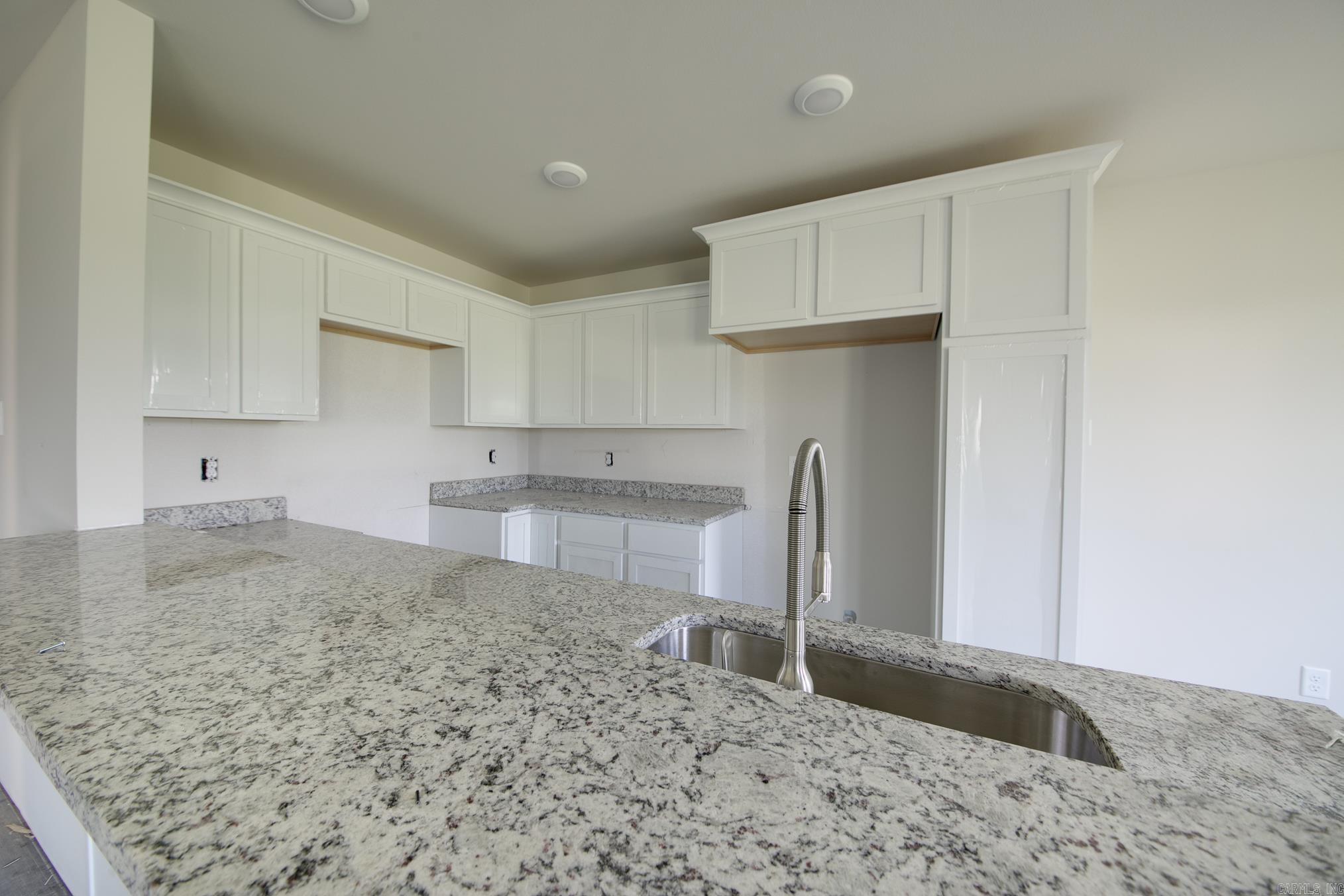 111 LLOYD HENDERSON  Beebe, AR