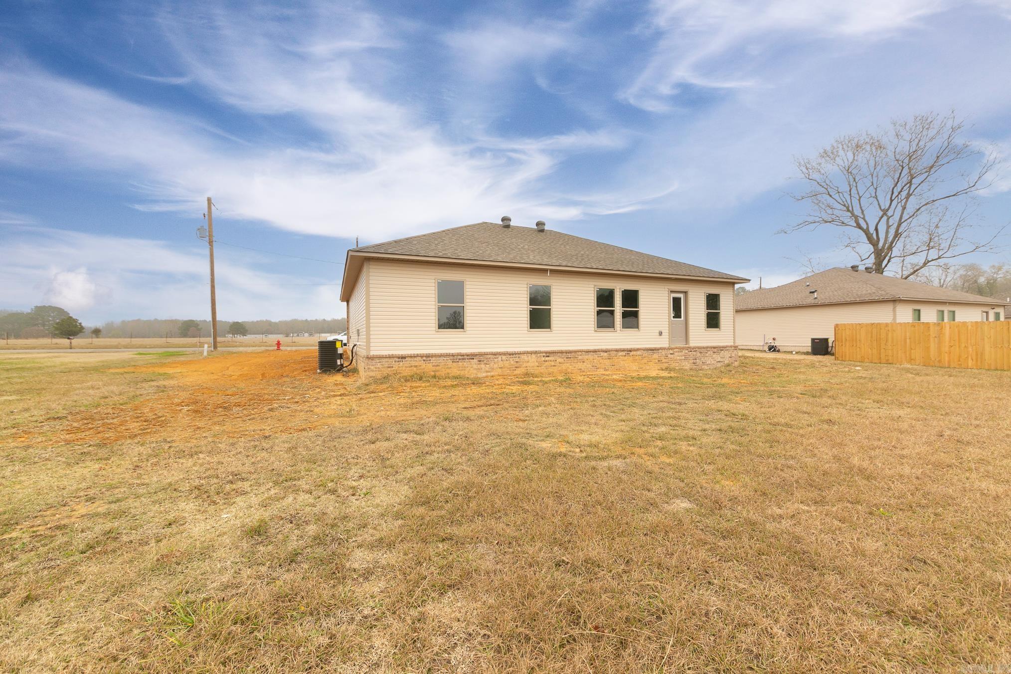 111 LLOYD HENDERSON Road Beebe, AR 72012
