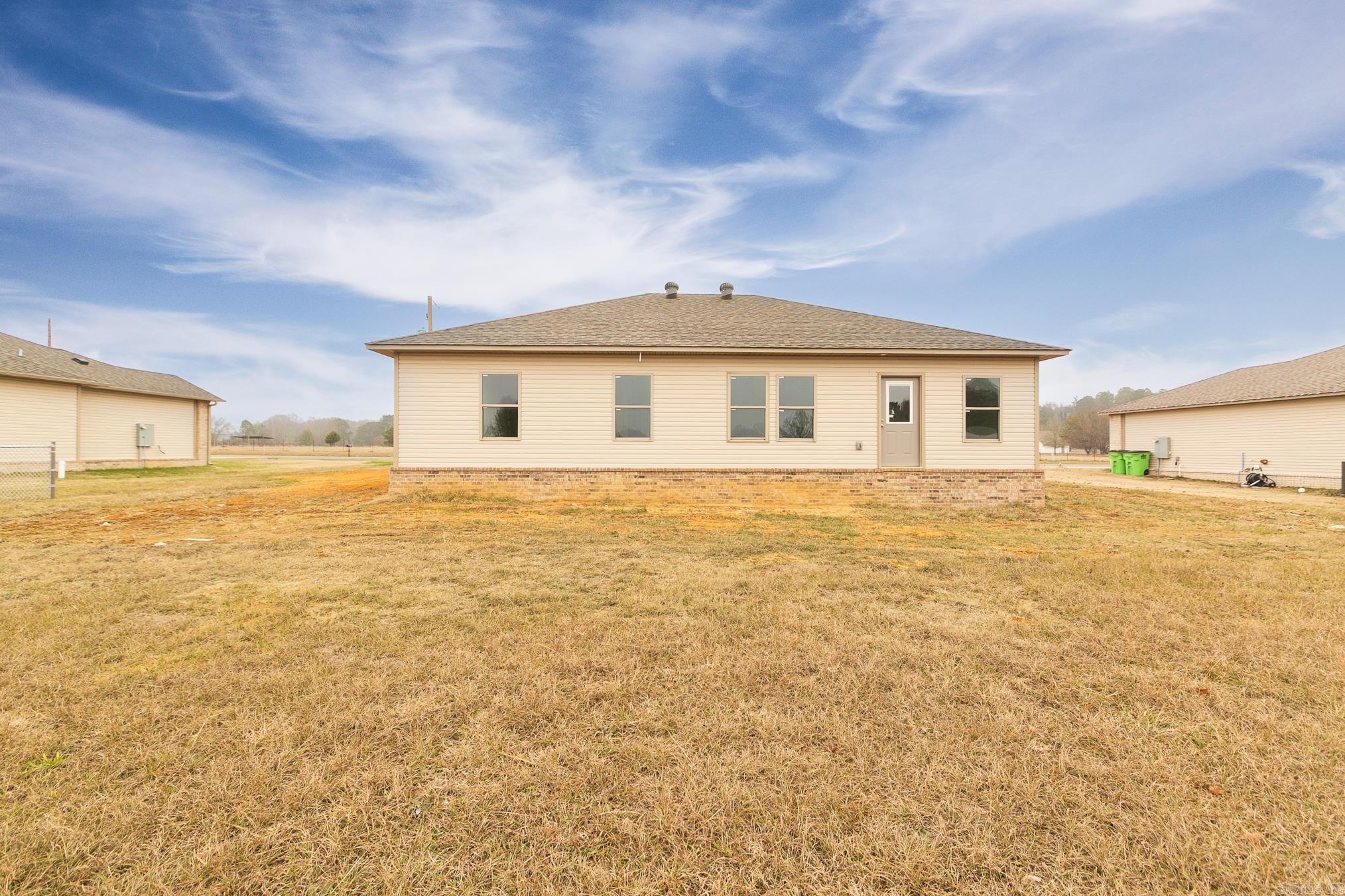 111 LLOYD HENDERSON Road Beebe, AR 72012