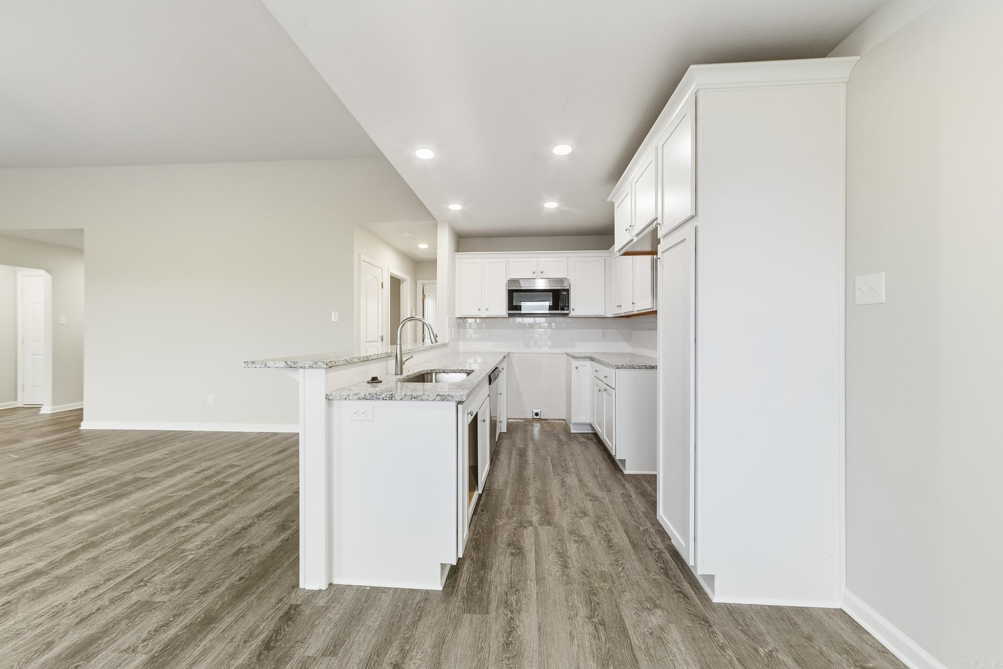 111 LLOYD HENDERSON Road Beebe, AR 72012