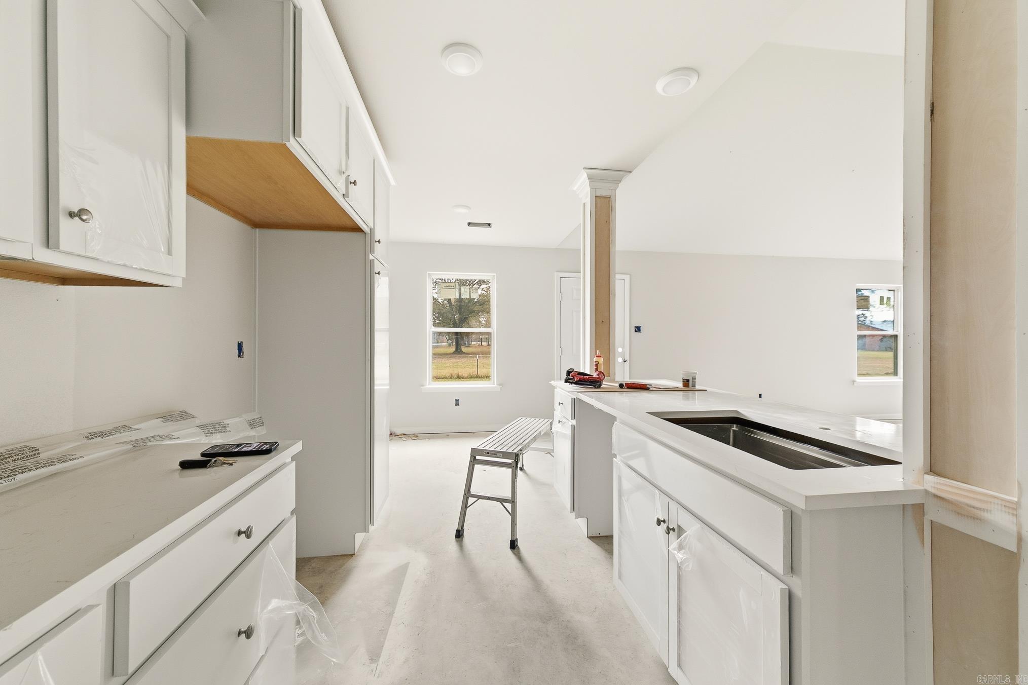 101 LLOYD HENDERSON  Beebe, AR