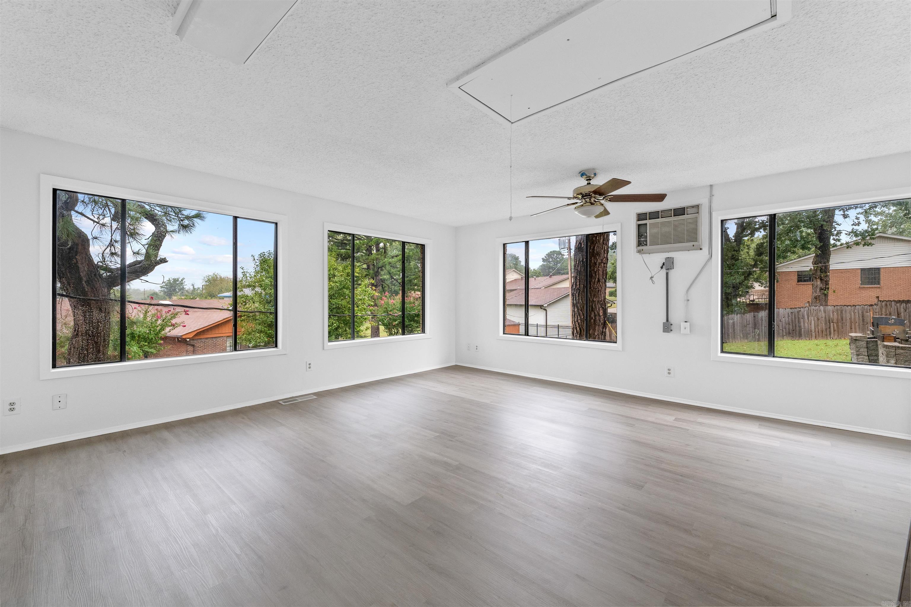 6500 W 12th  Little Rock, AR