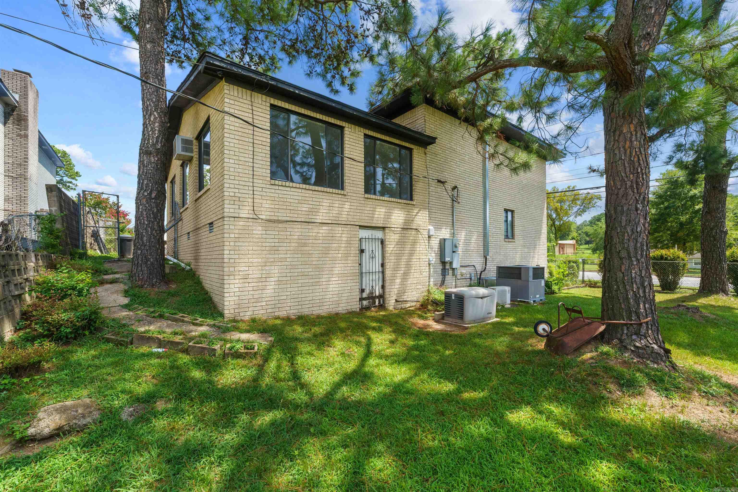 6500 W 12th  Little Rock, AR