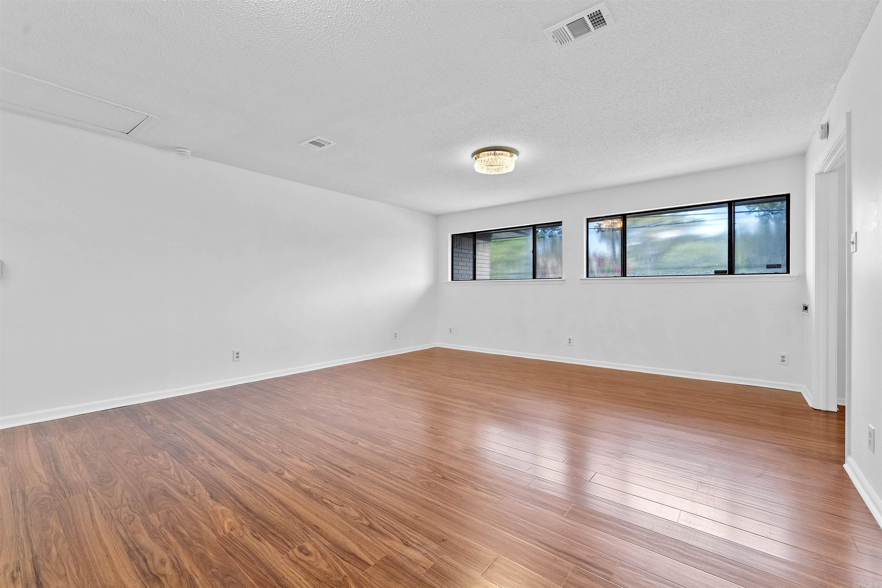 6500 W 12th  Little Rock, AR