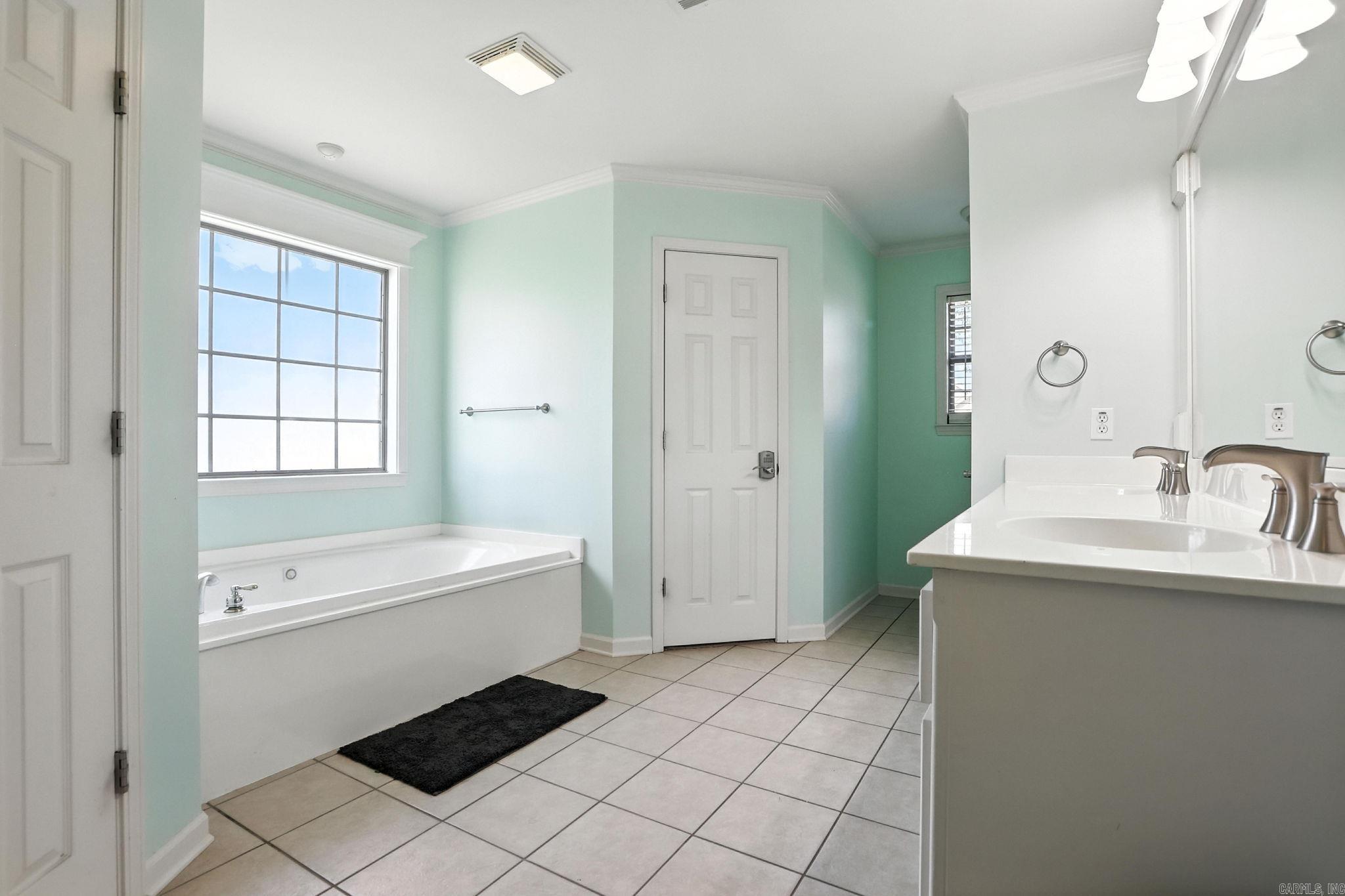 308 Country Club  Maumelle, AR