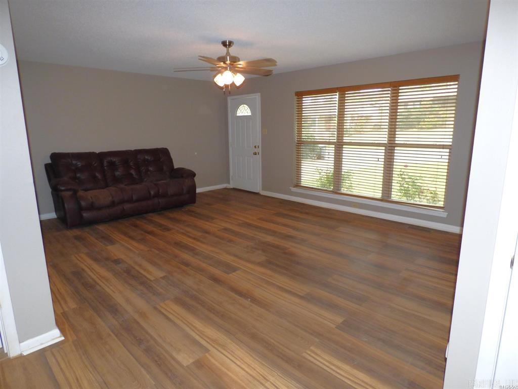 110 Marigold Hot Springs, AR 71913