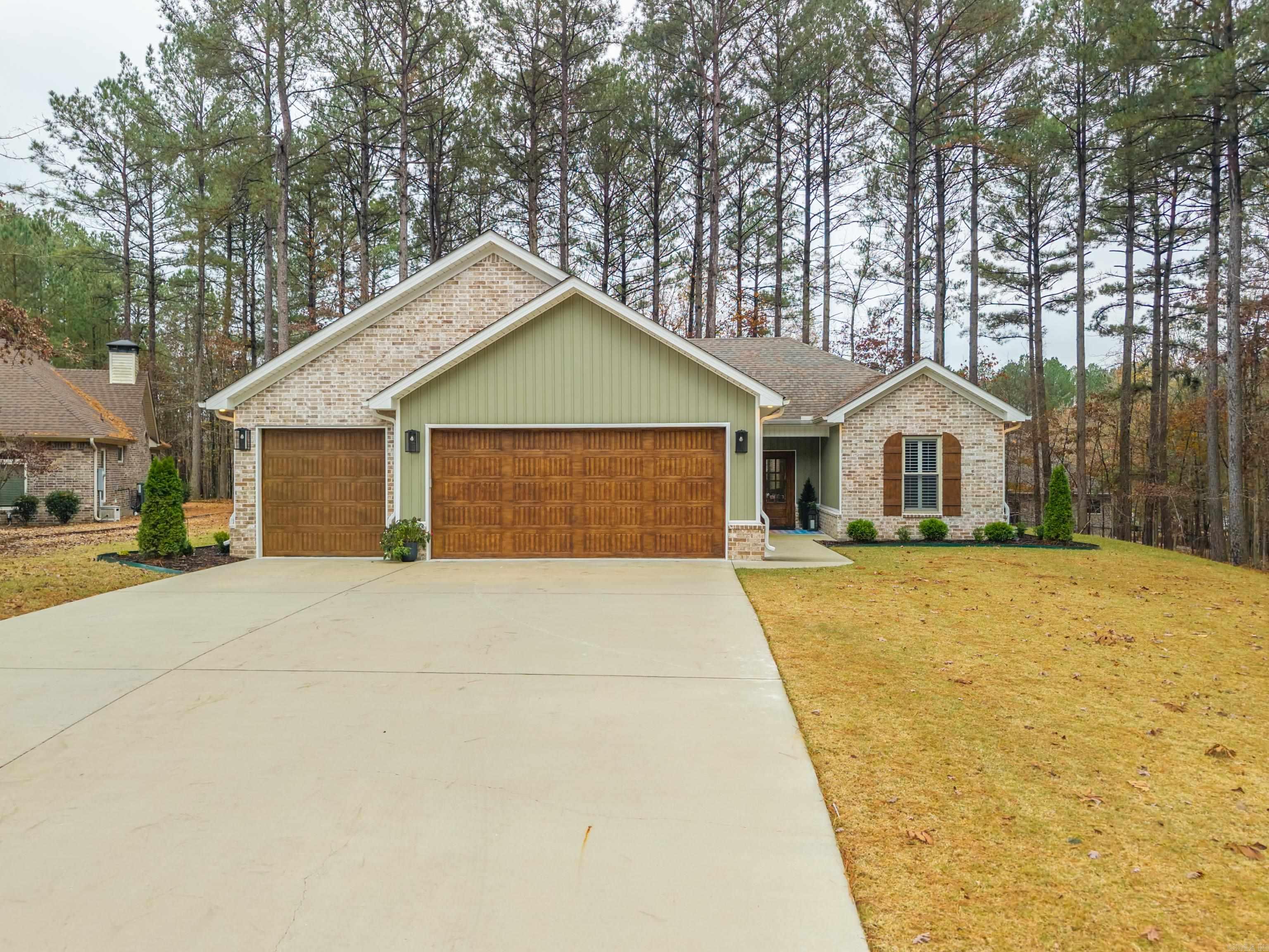 24 Gloria Drive  Hot Springs Village, AR