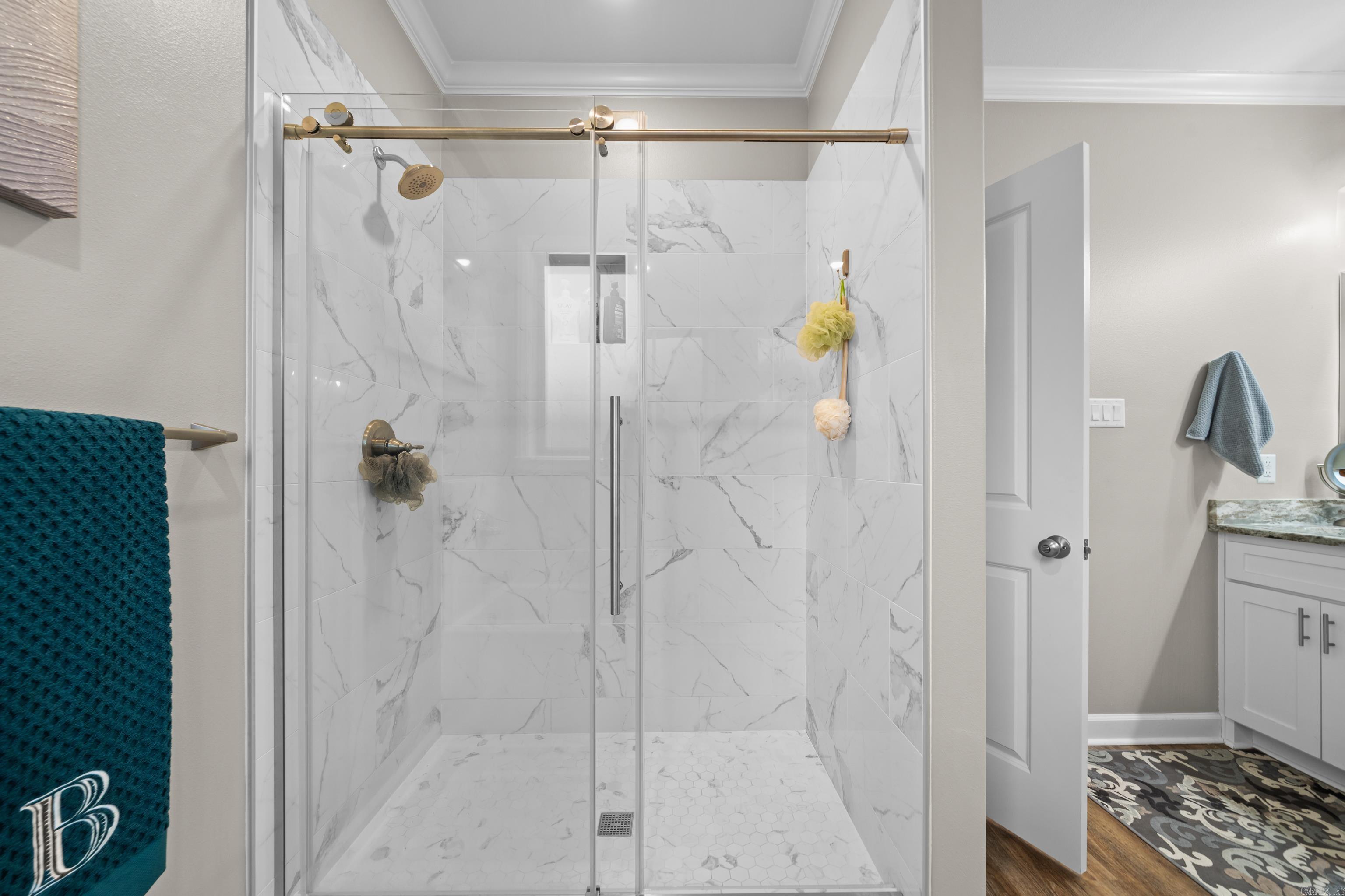 24 Gloria Drive  Hot Springs Village, AR