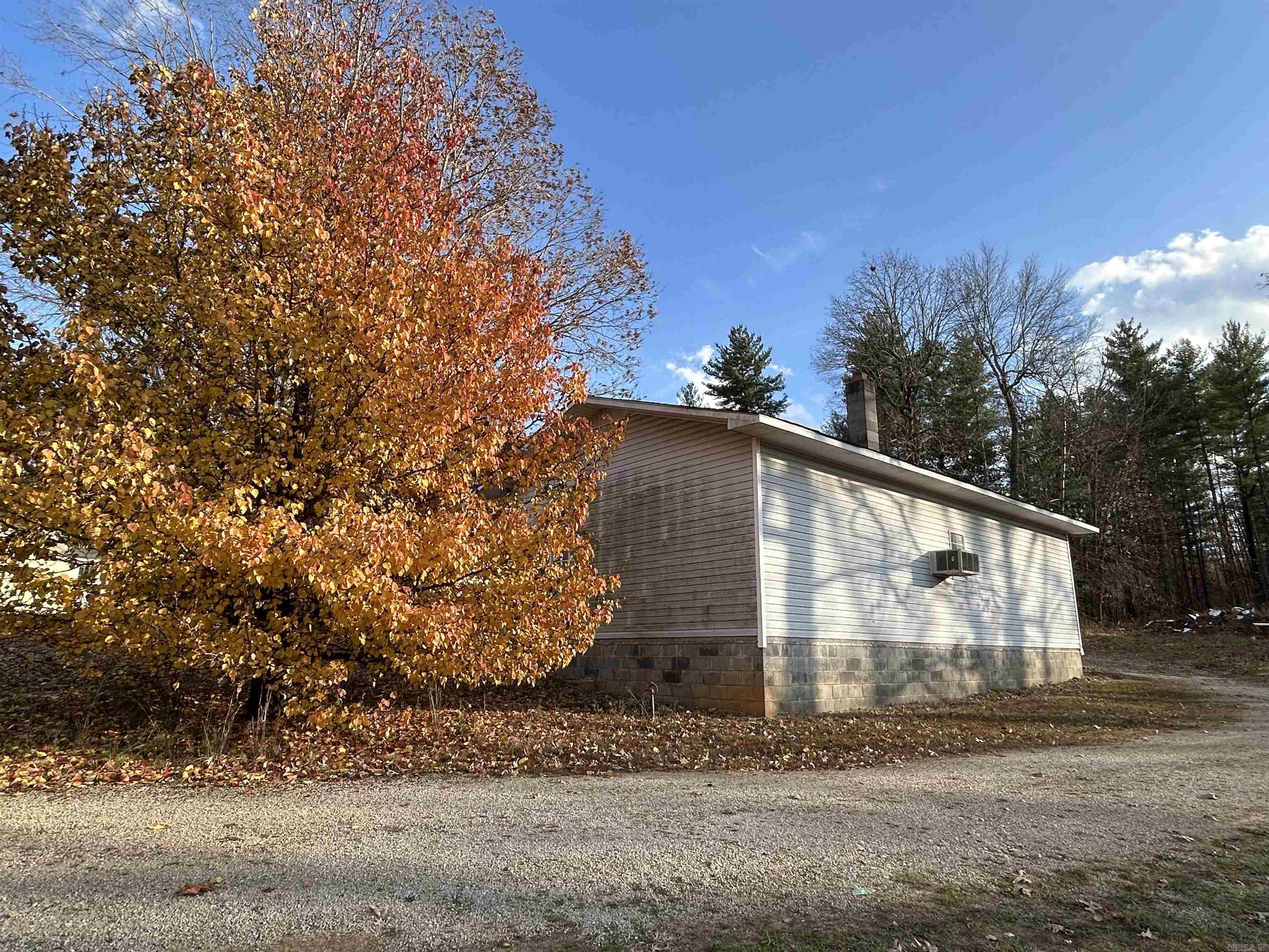 2483 County Road 314  Alton, MO