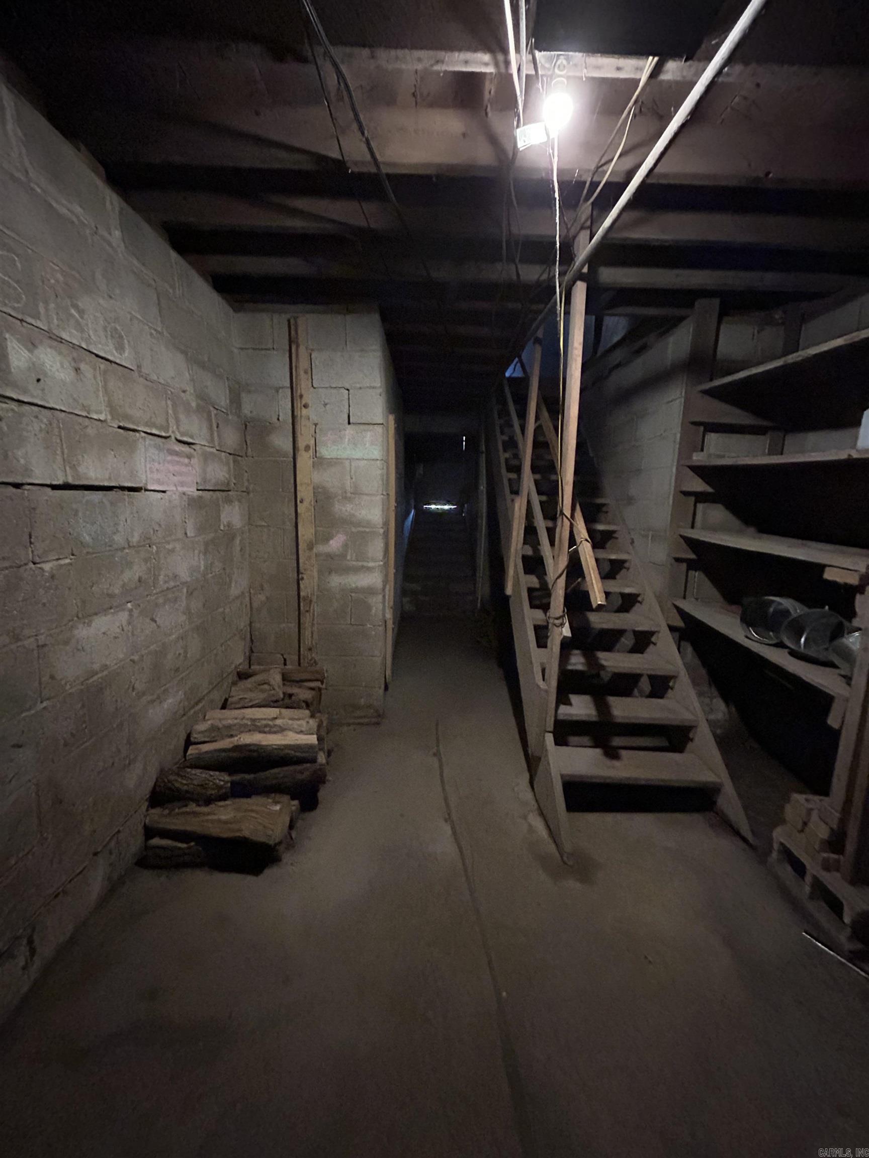 2483 County Road 314  Alton, MO