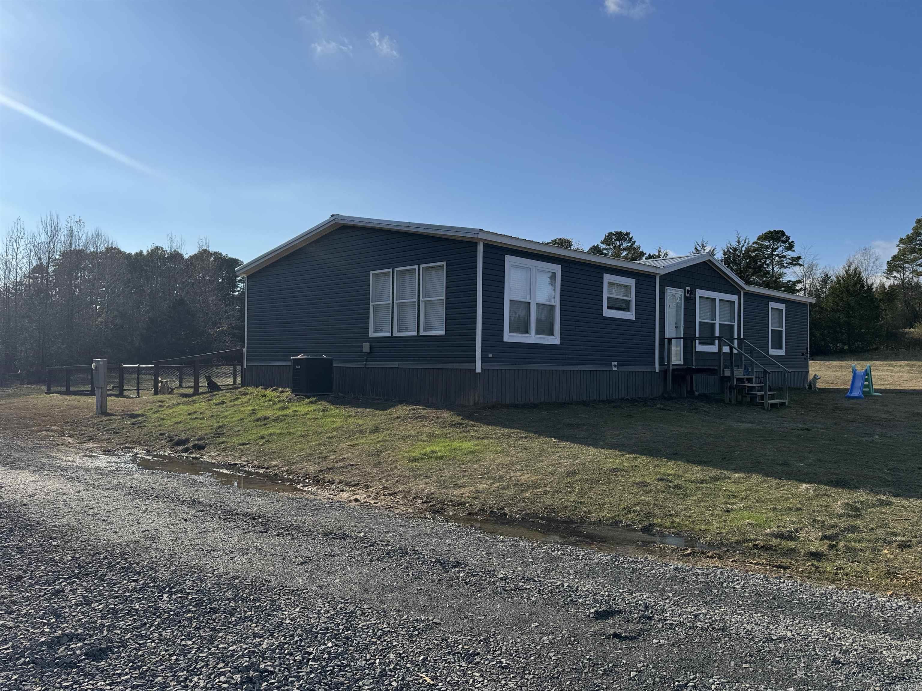 1224 Fox Chase  Greers Ferry, AR